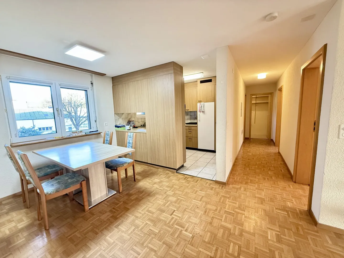 Cozy home at a low price with a large balcony - Photo 4 of 9
