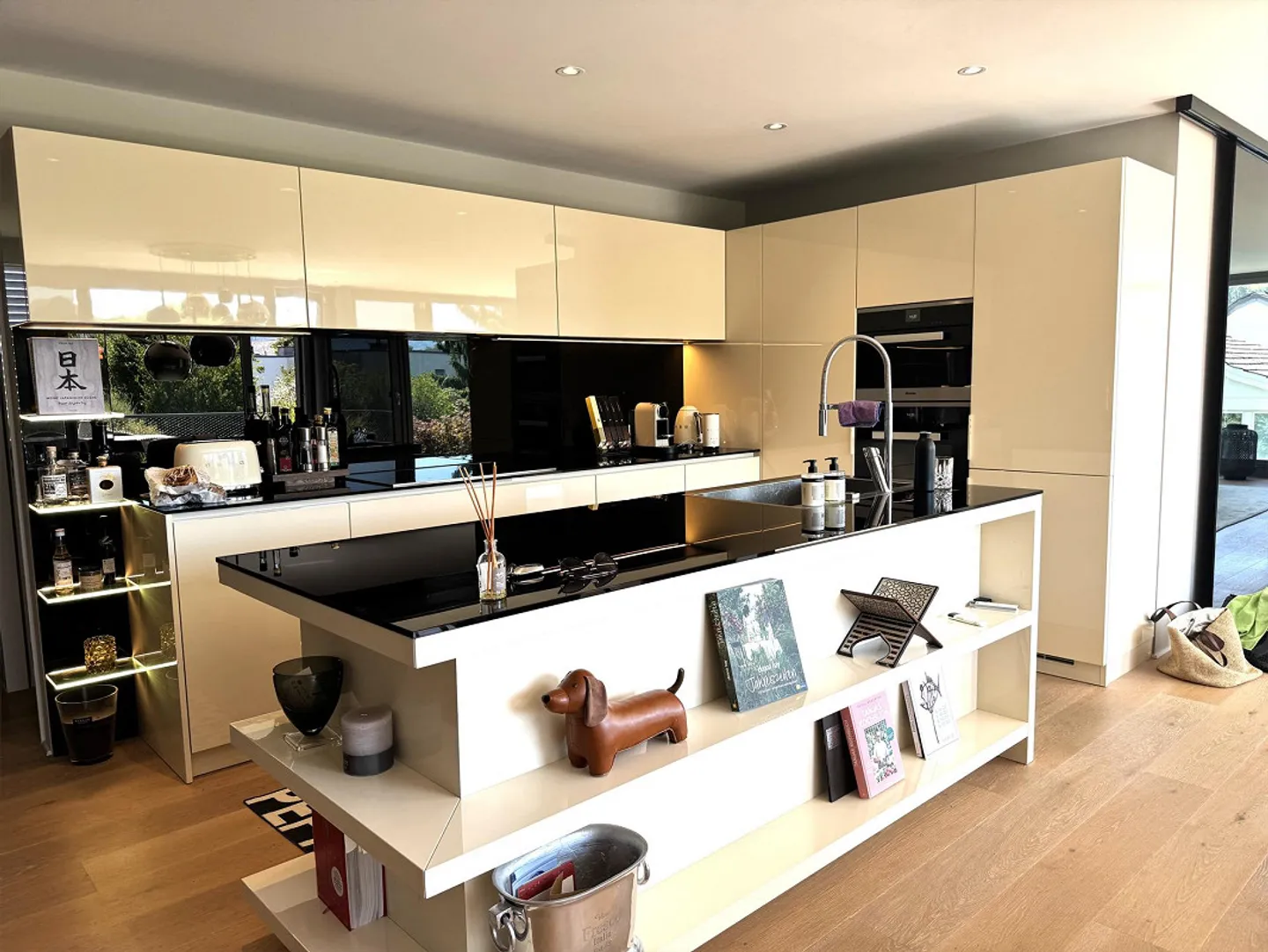 Exclusive 4.5-room apartment with high-quality standard - Photo 4 of 8