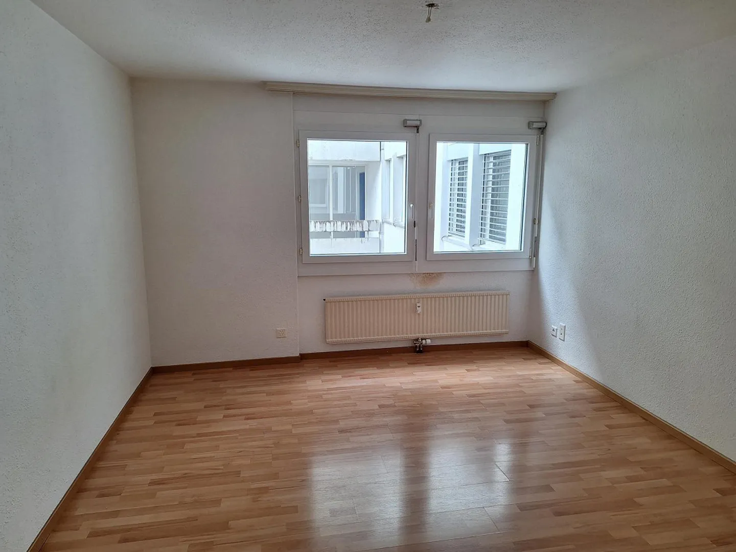 Studio centrale in affitto - Foto 1 di 4