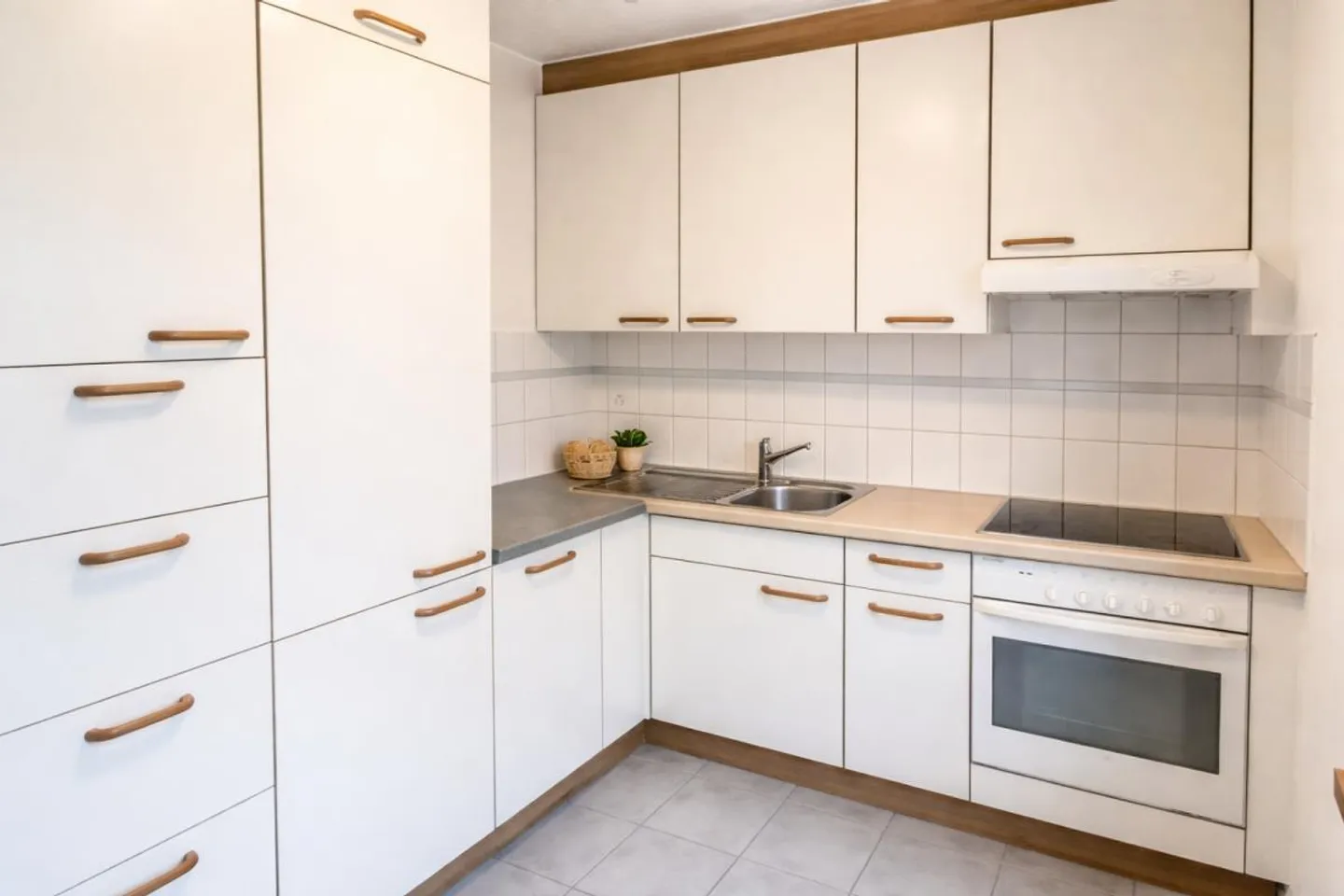 Appartamento al piano terra di 3,5 locali a un prezzo accessibile in una posizione tranquilla - Foto 1 di 7