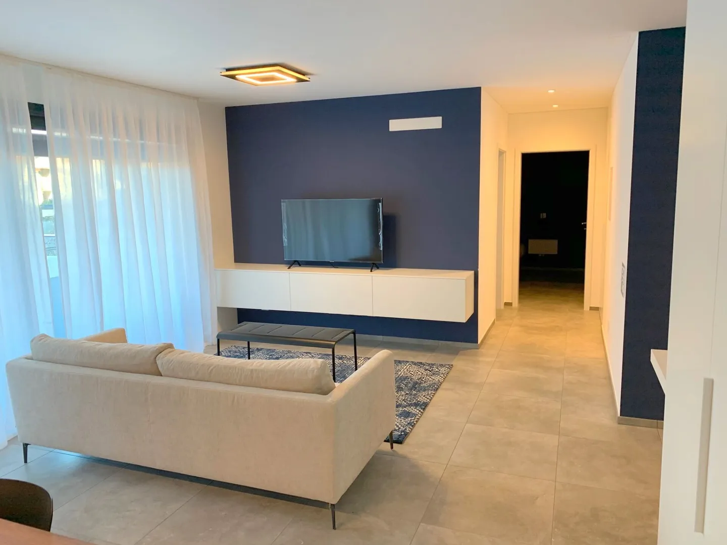 Two and a half room apartment on the ground floor with large terrace and elevated garden - Photo 1 of 9