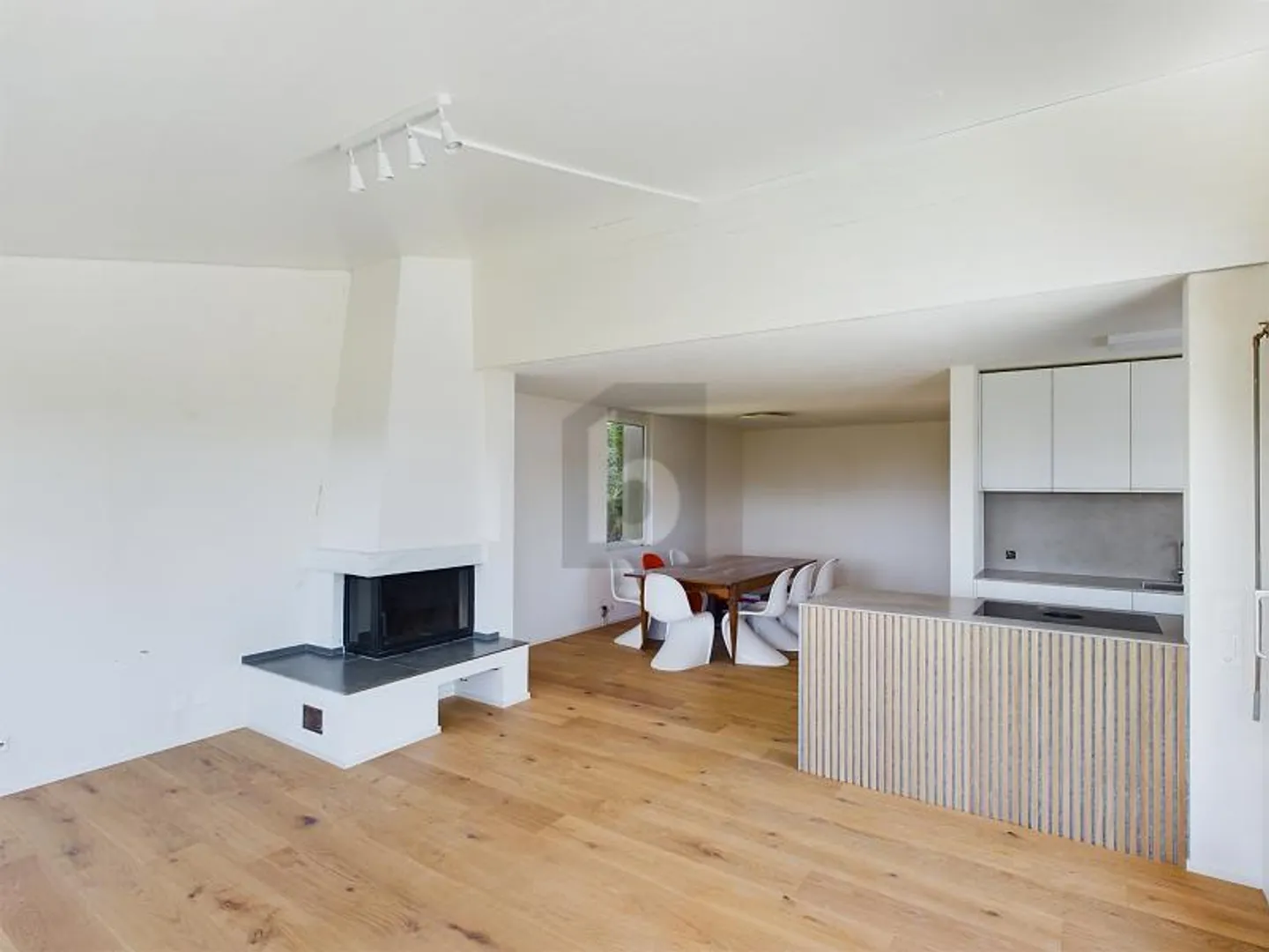 LIKE NEW, WITH WONDERFUL DISTANT VIEW - Photo 2 of 6