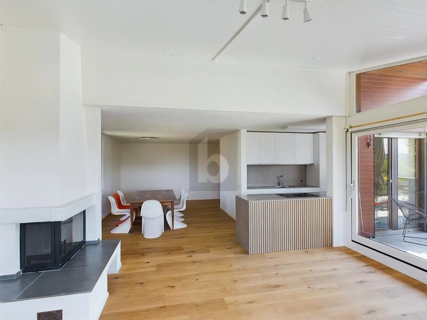 LIKE NEW, WITH WONDERFUL DISTANT VIEW - Photo 3 of 6