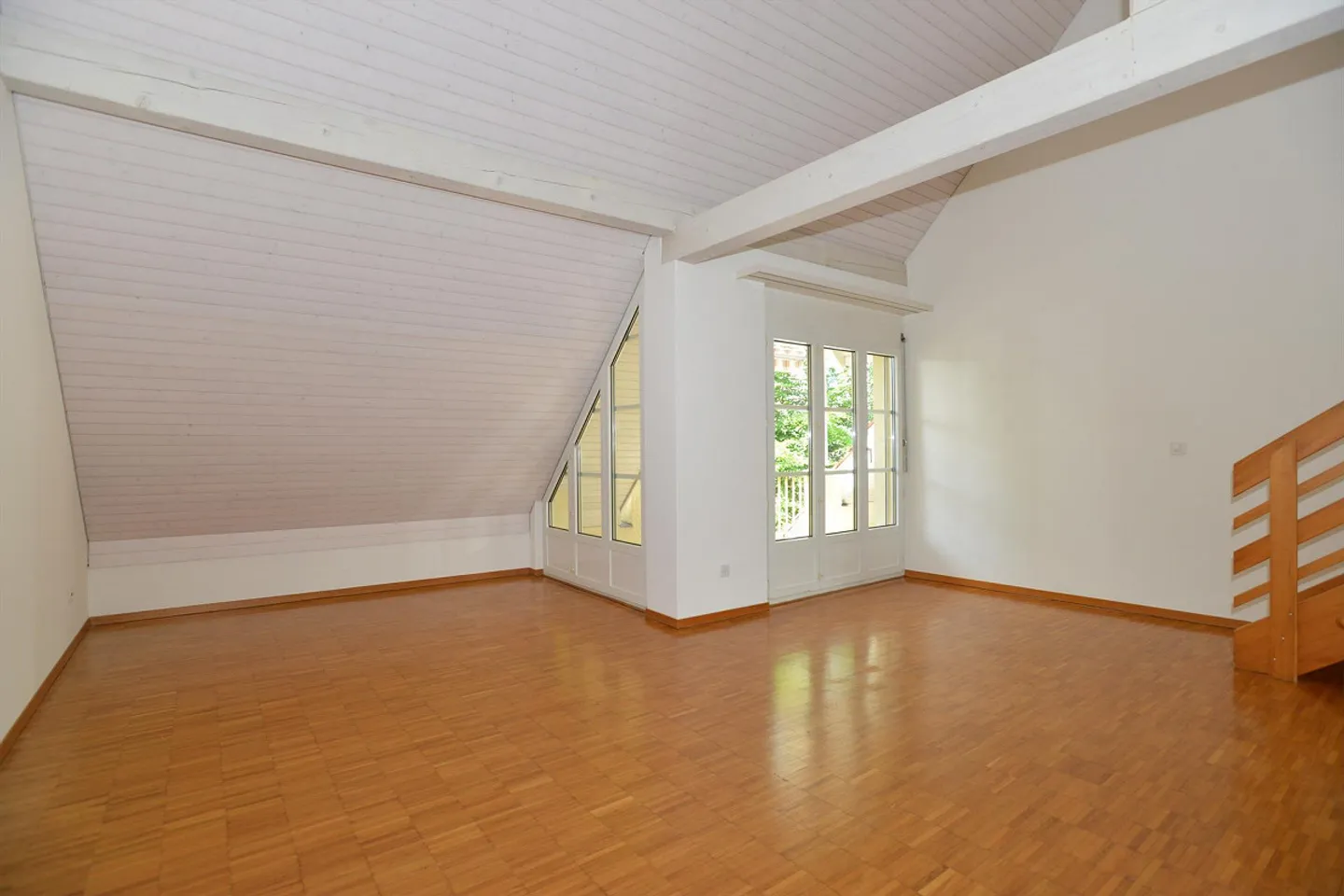 Exclusive apartment on 2 floors "Rent without deposit" - Photo 4 of 10