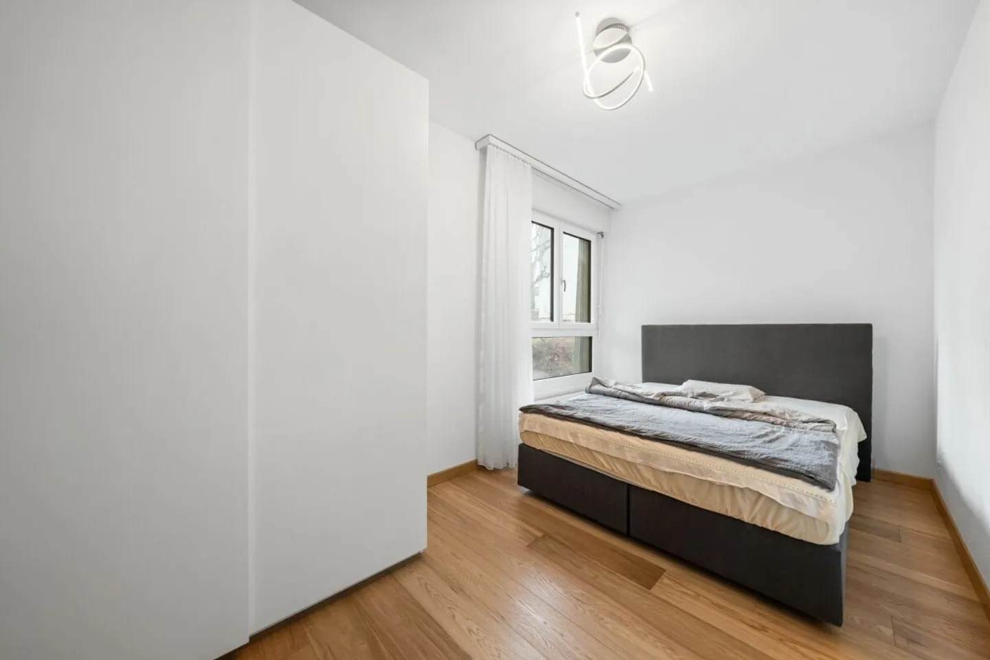 5.5 pièces au rez-de-chaussée à Fribourg - Photo 6 sur 12