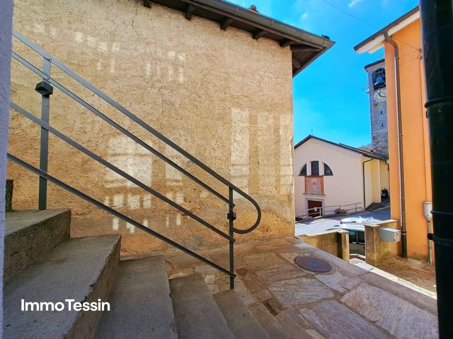 Charming Ticino House with 3 Apartments as Ideal Investment... - Photo 4 of 13