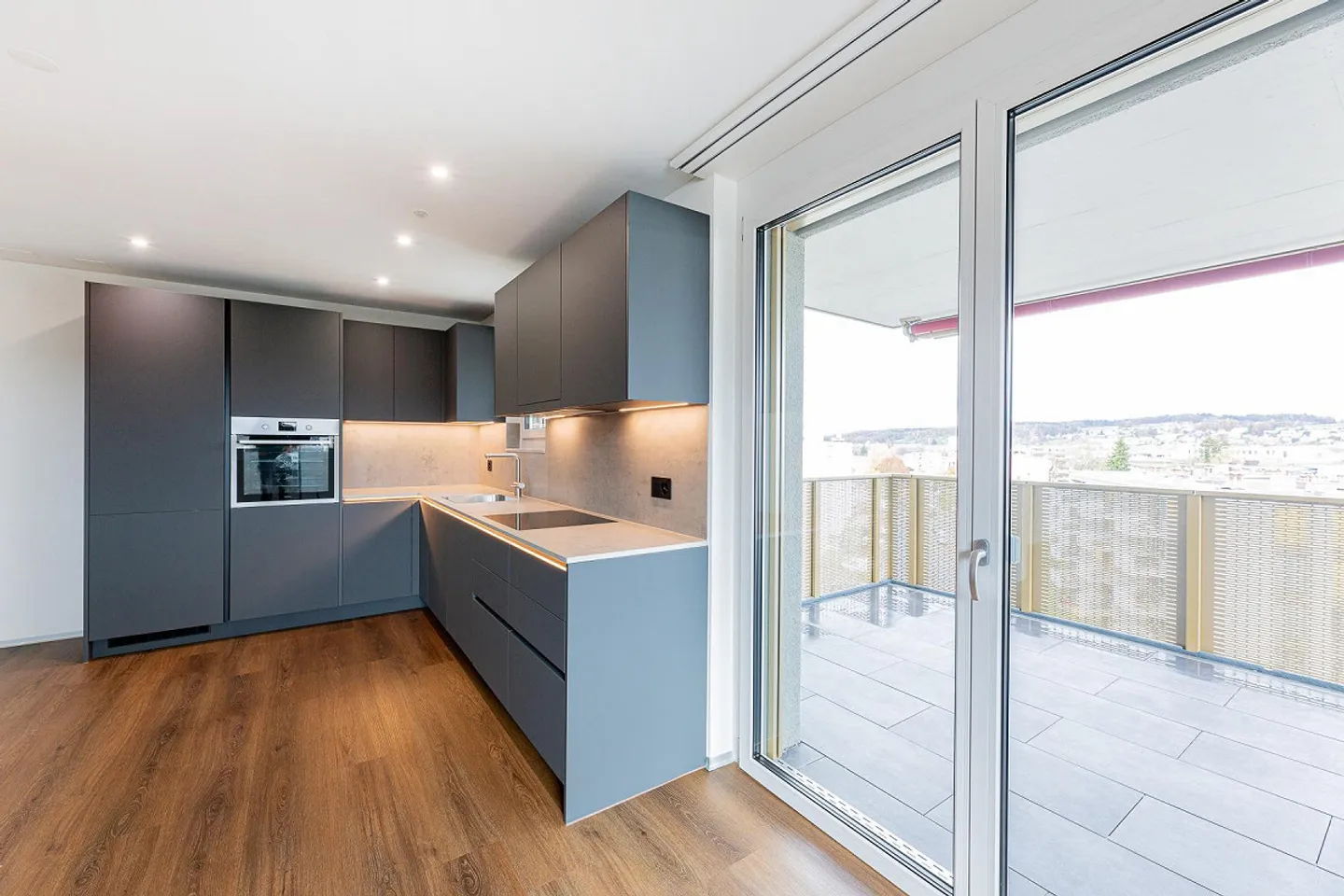 3.5 Room Apartment in Kloten - Photo 5 of 13