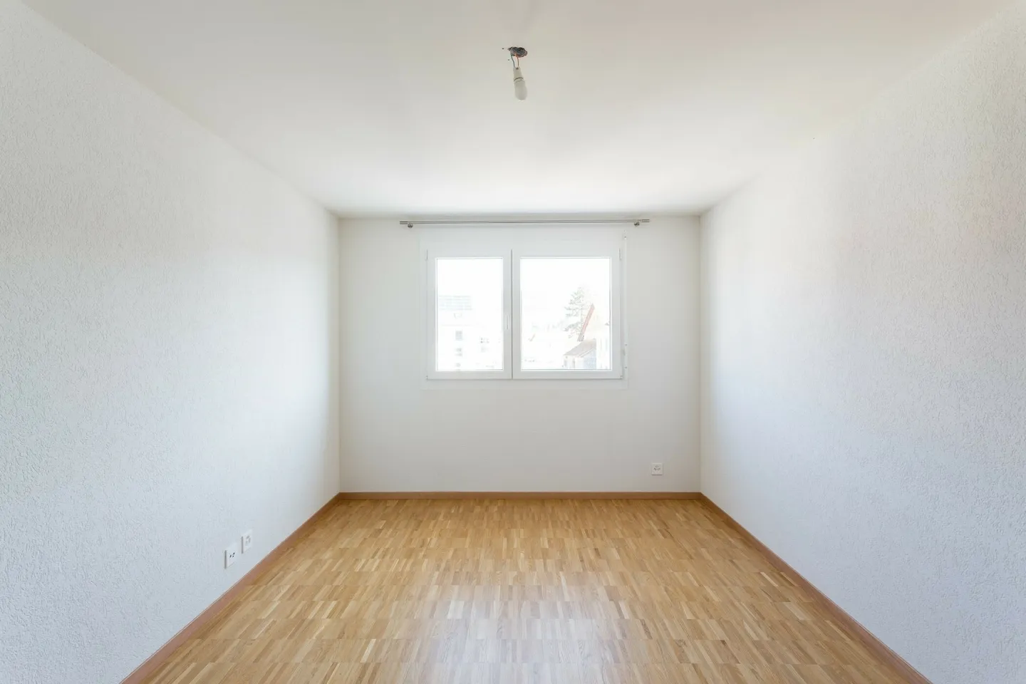 Appartement spacieux et moderne - Photo 5 sur 7