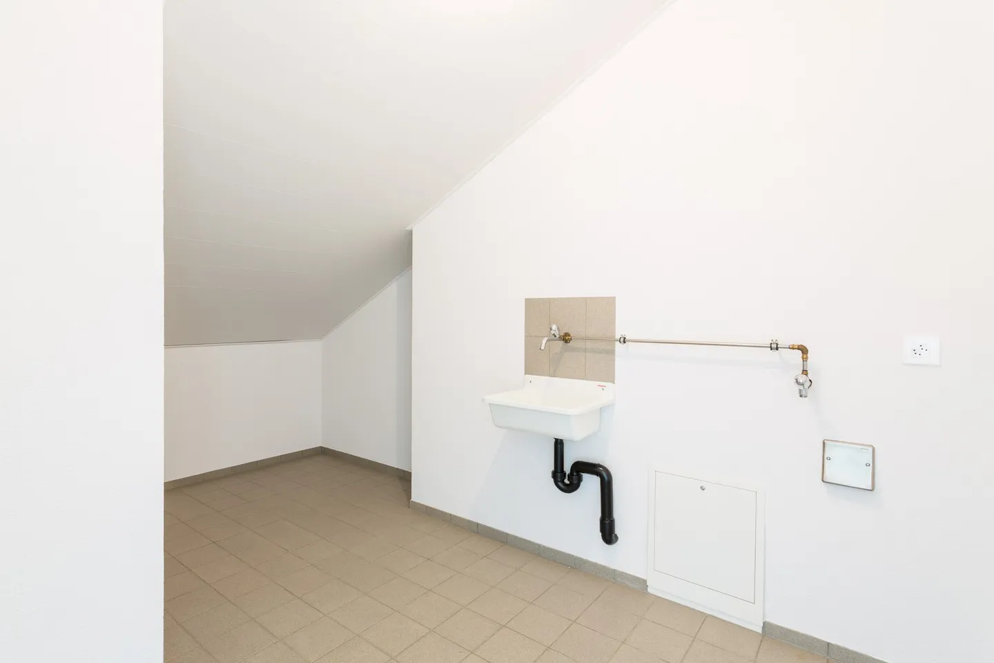 Appartement spacieux et moderne - Photo 6 sur 7