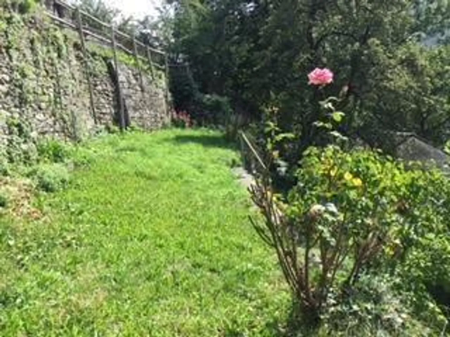 2 appartamenti di 4,5 loc. con 2 uffici, garage/magazzino, 2 posteg... - Foto 21 di 34