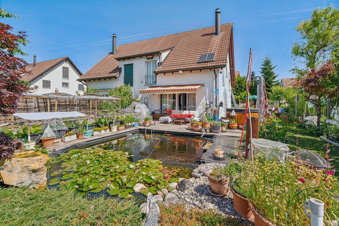 Maison familiale spacieuse avec jardin - Photo 1 sur 10