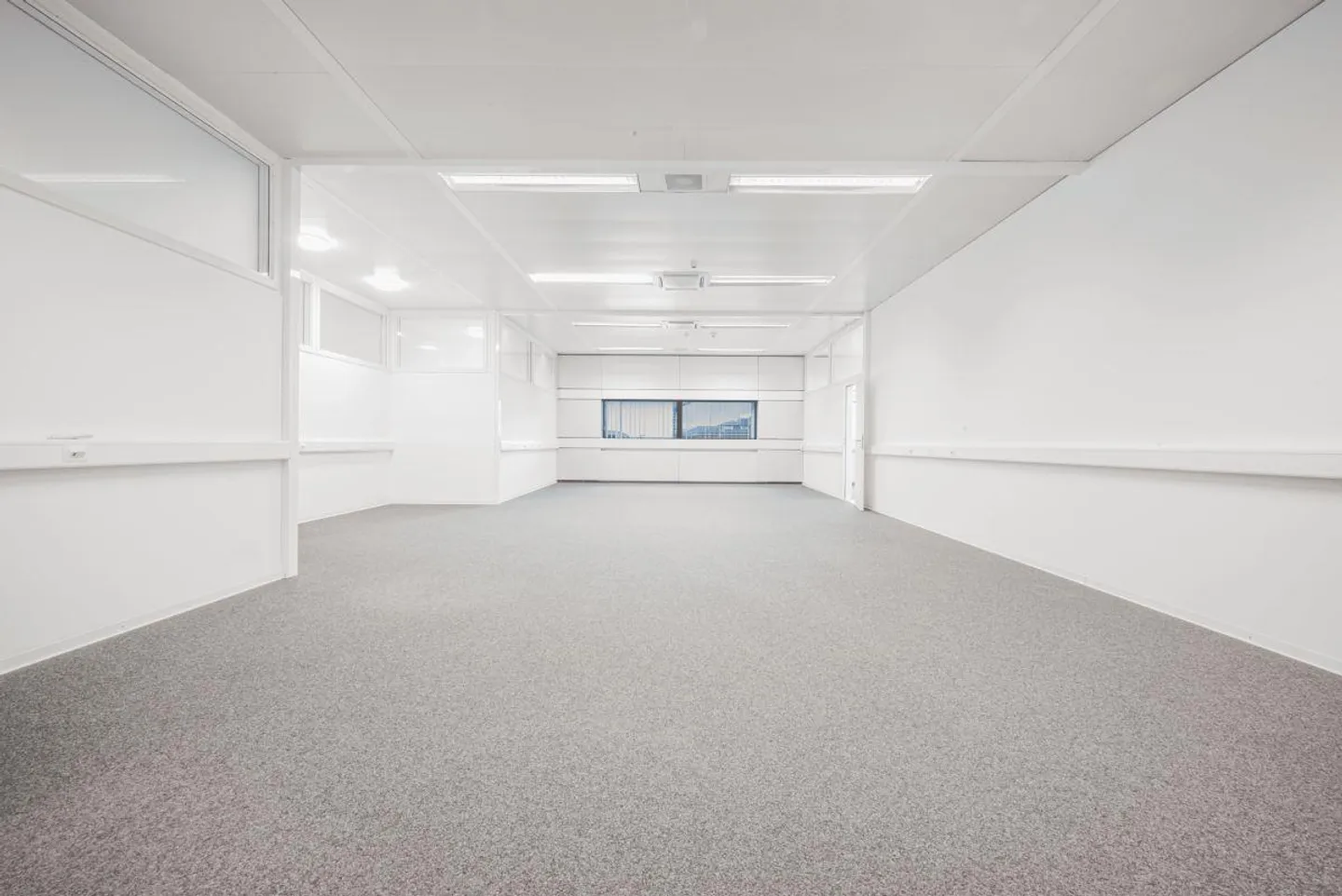 Spacious Modular Commercial Spaces - Photo 8 of 11