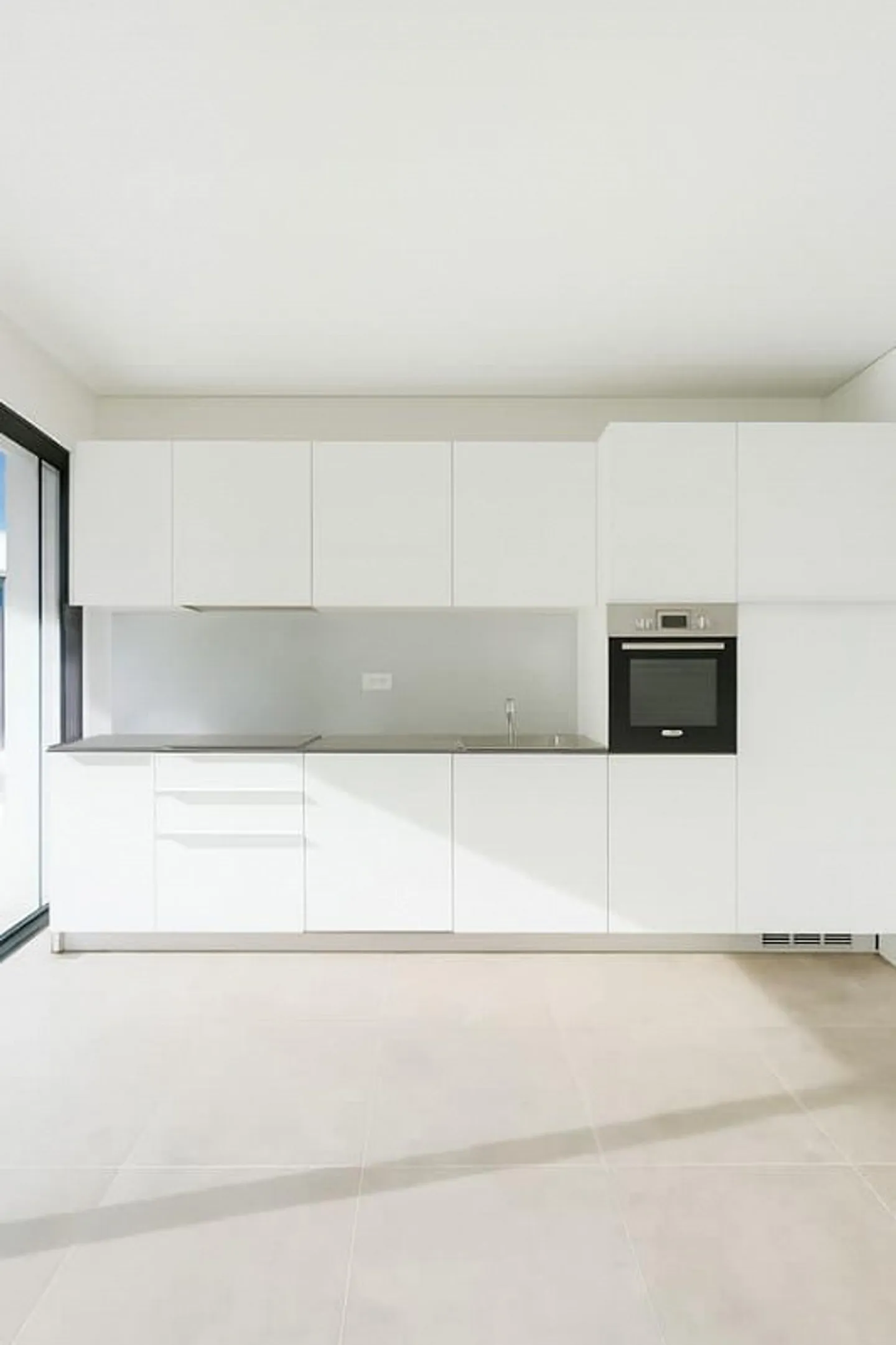 Modern Monteggio with large, bright terrace 3.5 rooms - Photo 5 of 10