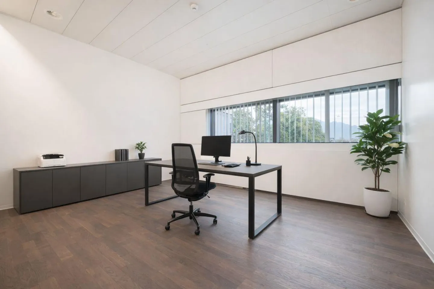 Spacious Modular Commercial Spaces - Photo 2 of 11