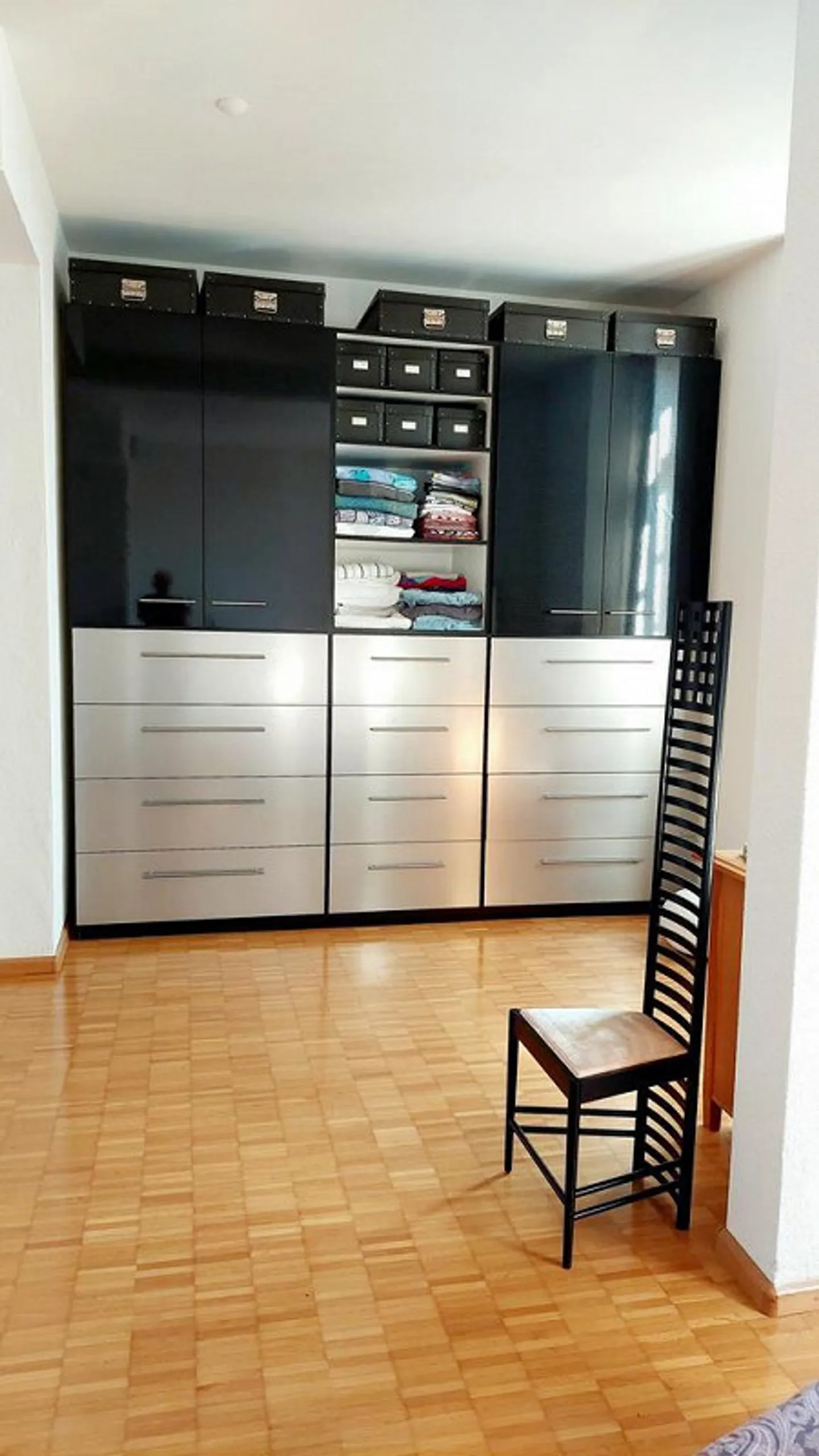 Belle appartement de 5 pièces dans un bâtiment historique - Photo 2 sur 12