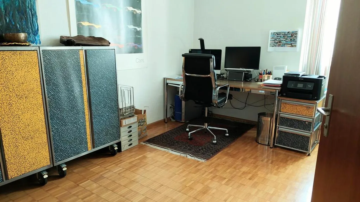 Belle appartement de 5 pièces dans un bâtiment historique - Photo 4 sur 12