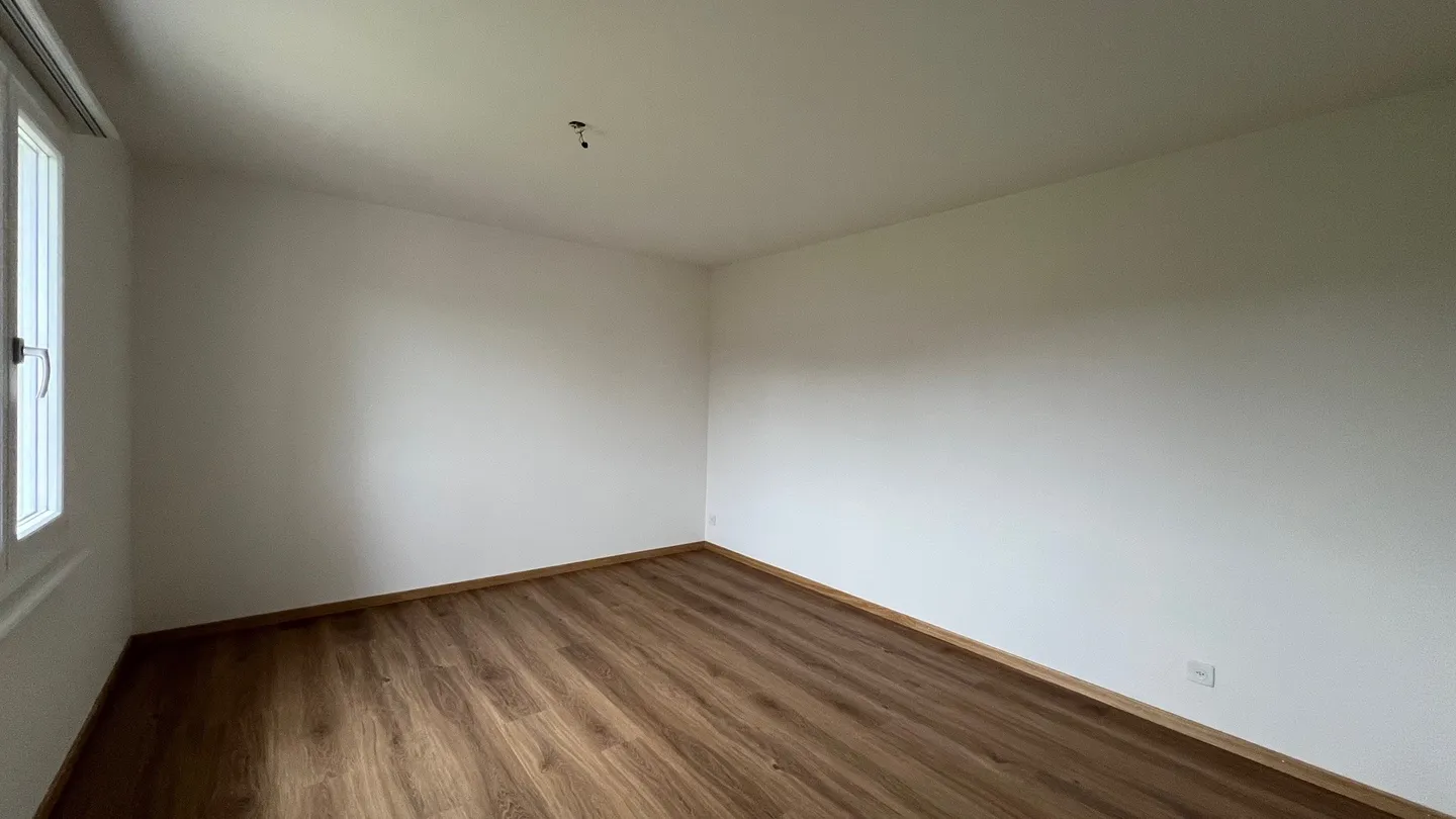 3 Room Apartment - Photo 7 of 9