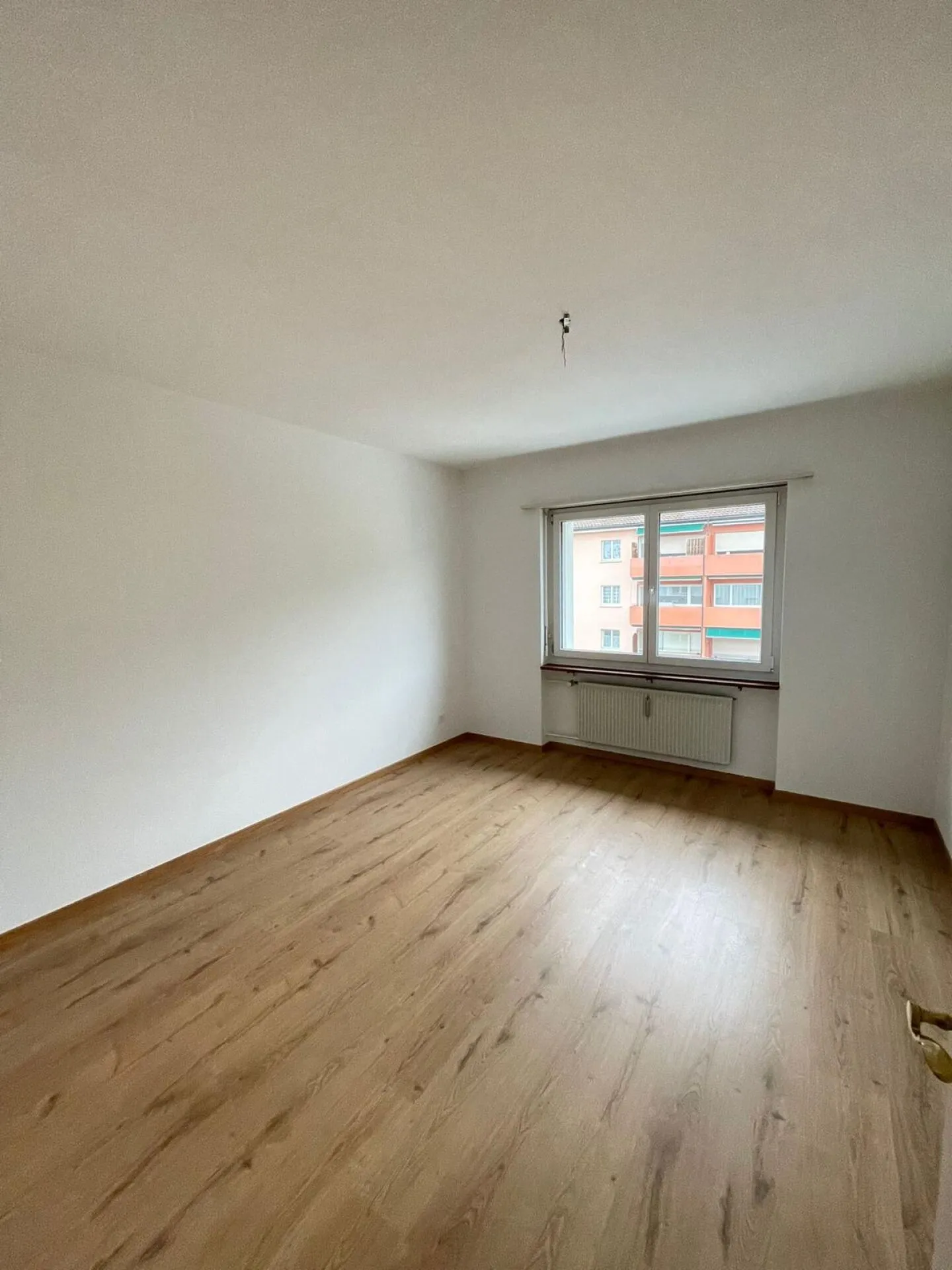 Modernes Apartment mit Balkon - Foto 9 von 11