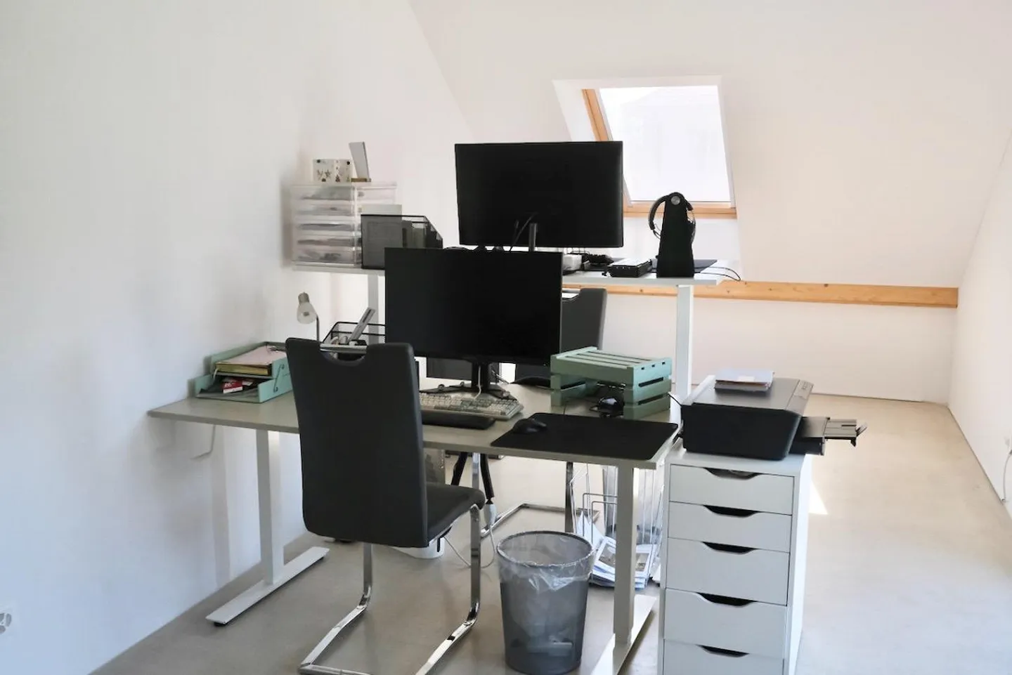 Maison individuelle en rangée spacieuse de 5,5 pièces avec jardin privé - Photo 11 sur 16