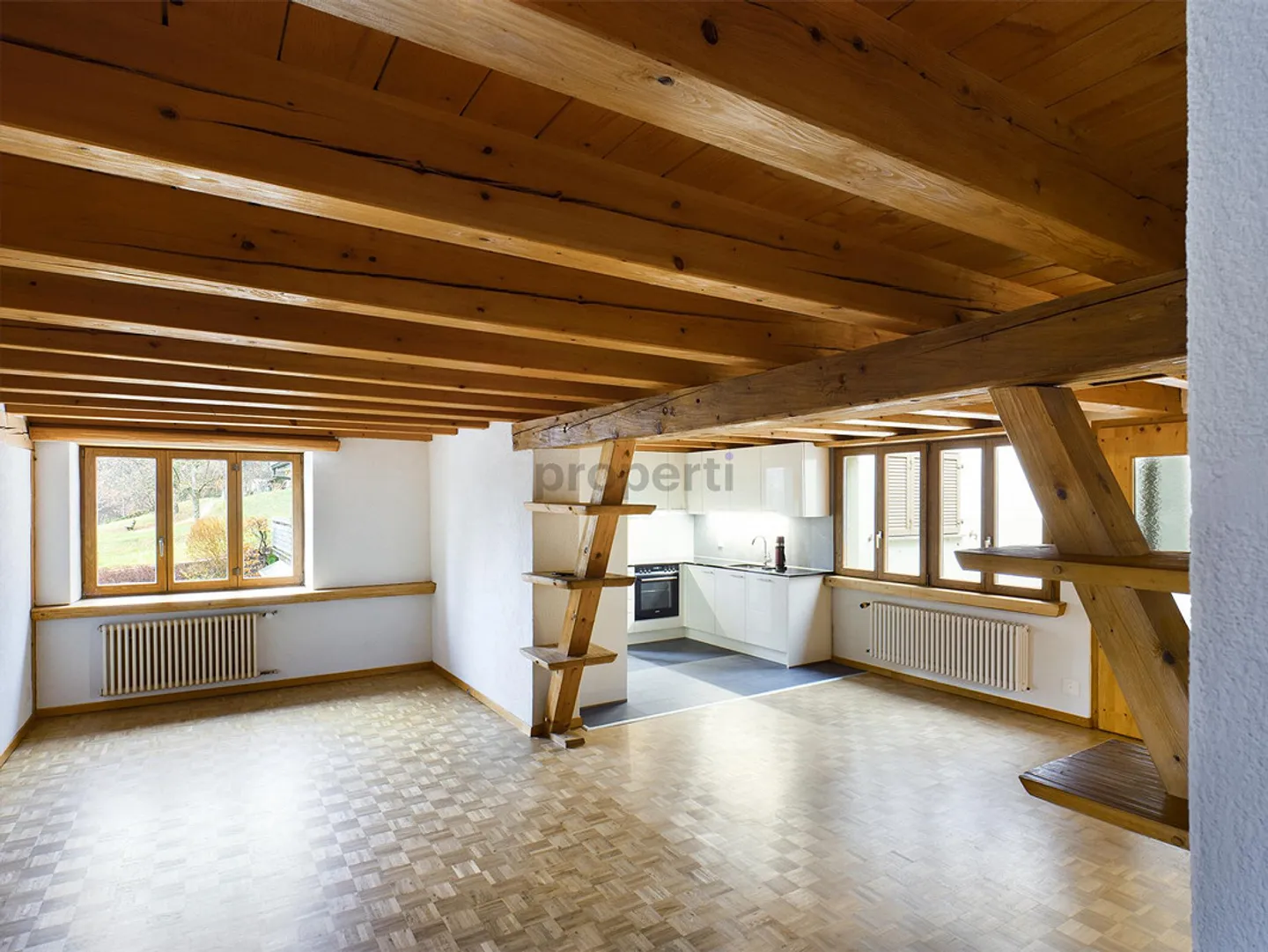 Luminoso appartamento di 4,5 stanze con balcone a Zwingen - Foto 1 di 11