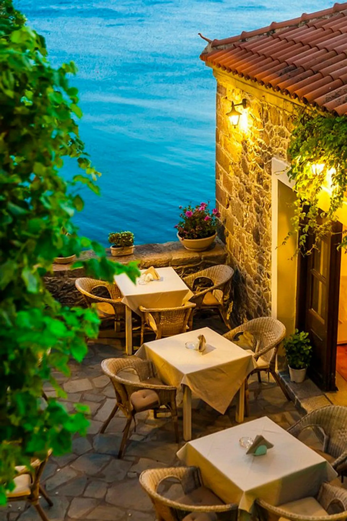 CINQUE MONDI DELLA CULINARIA IN UNA POSIZIONE STRATEGICA (ZURIGO) - Foto 2 di 7