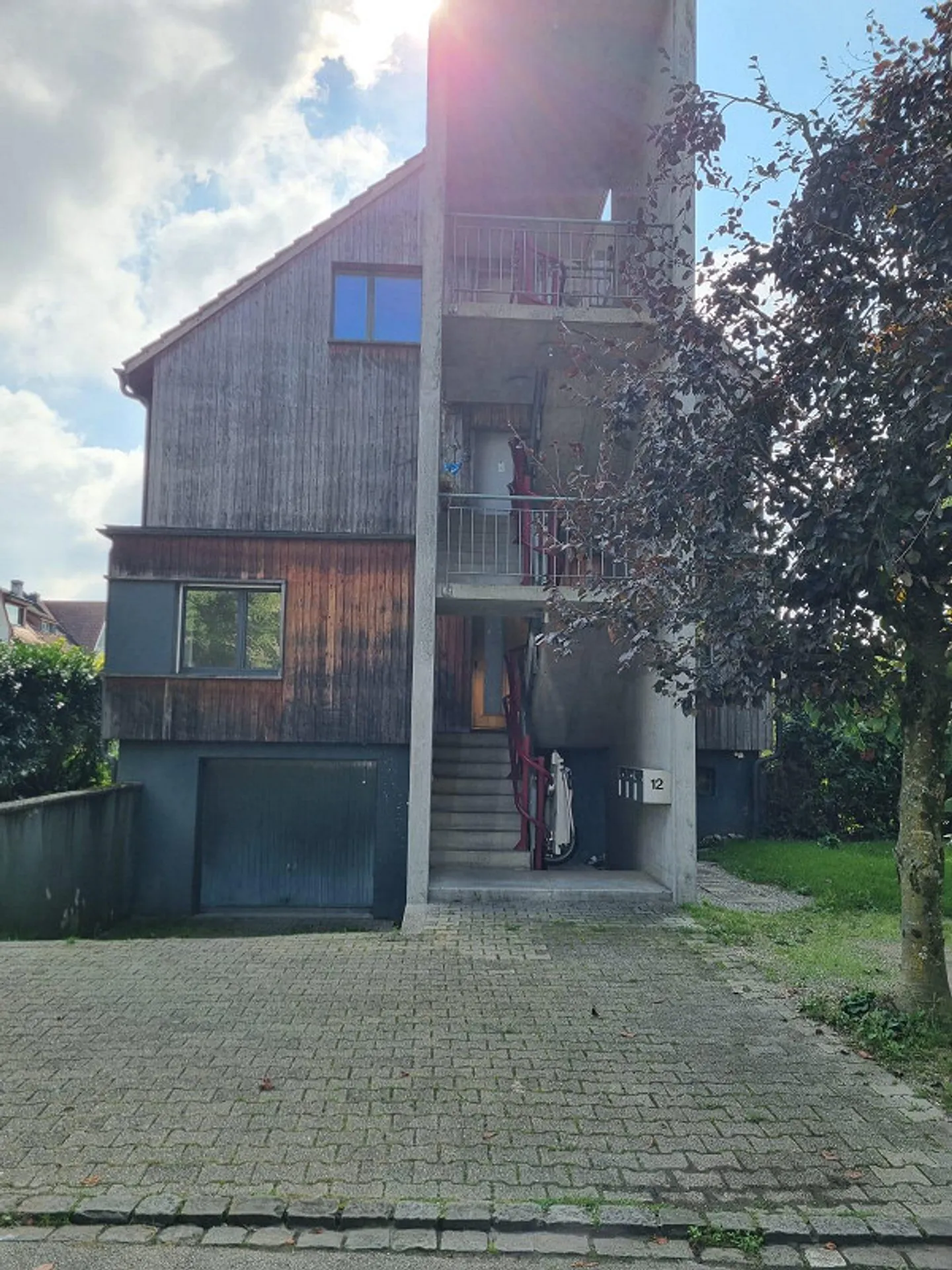 Charmante Wohnung mit Grosser Terrasse - Foto 1 von 18