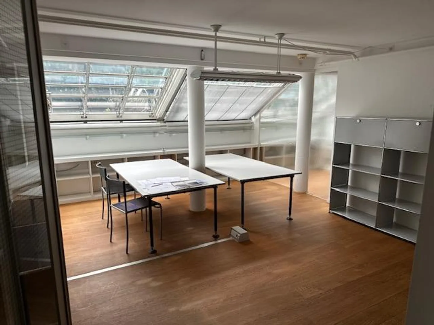 107 m2 commercial space with 3 furnished rooms for rent in the Elfenau district - Photo 4 of 5