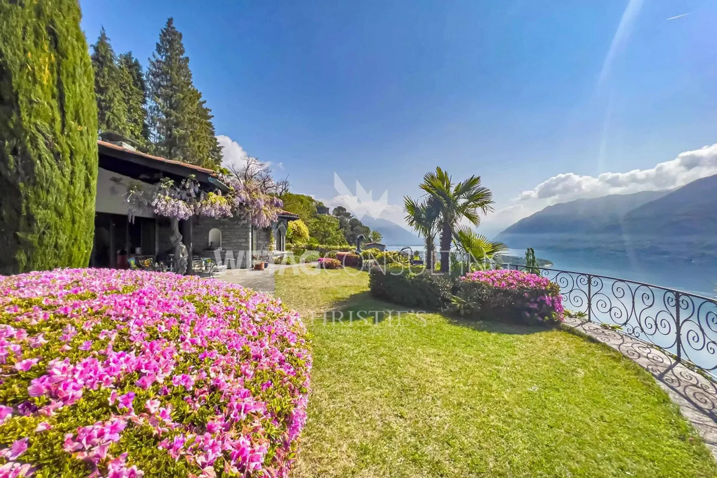 Villa mediterranea da ristrutturare in posizione privilegiata con vista lago a 180° in R... - Foto 10 di 10