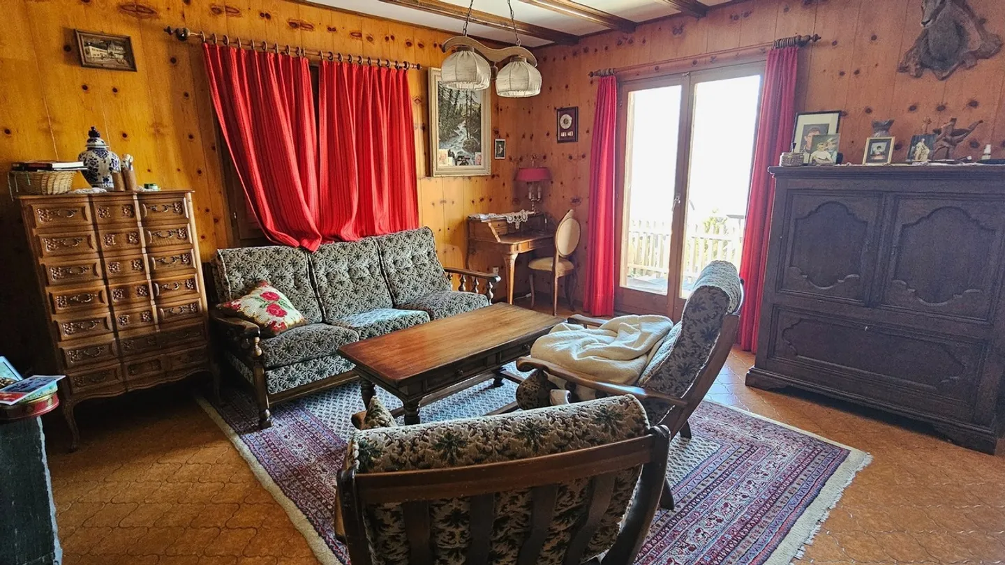 Chalet with Panoramic Views - Photo 5 of 13