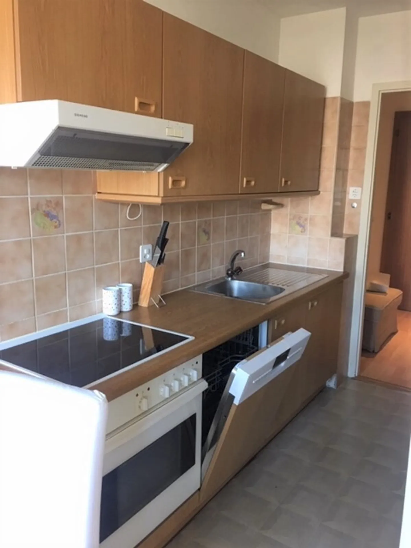 Apartment for rent - Photo 6 of 9