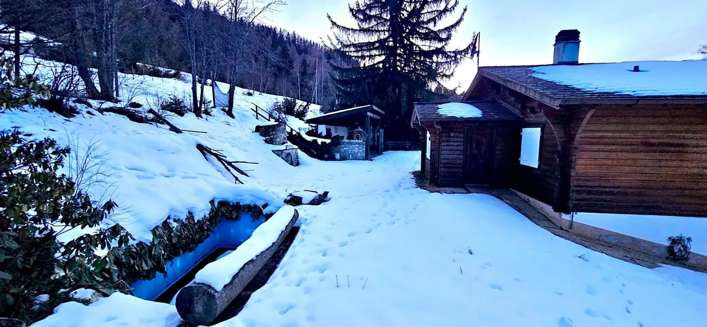 Chalet with Panoramic Views - Photo 12 of 13