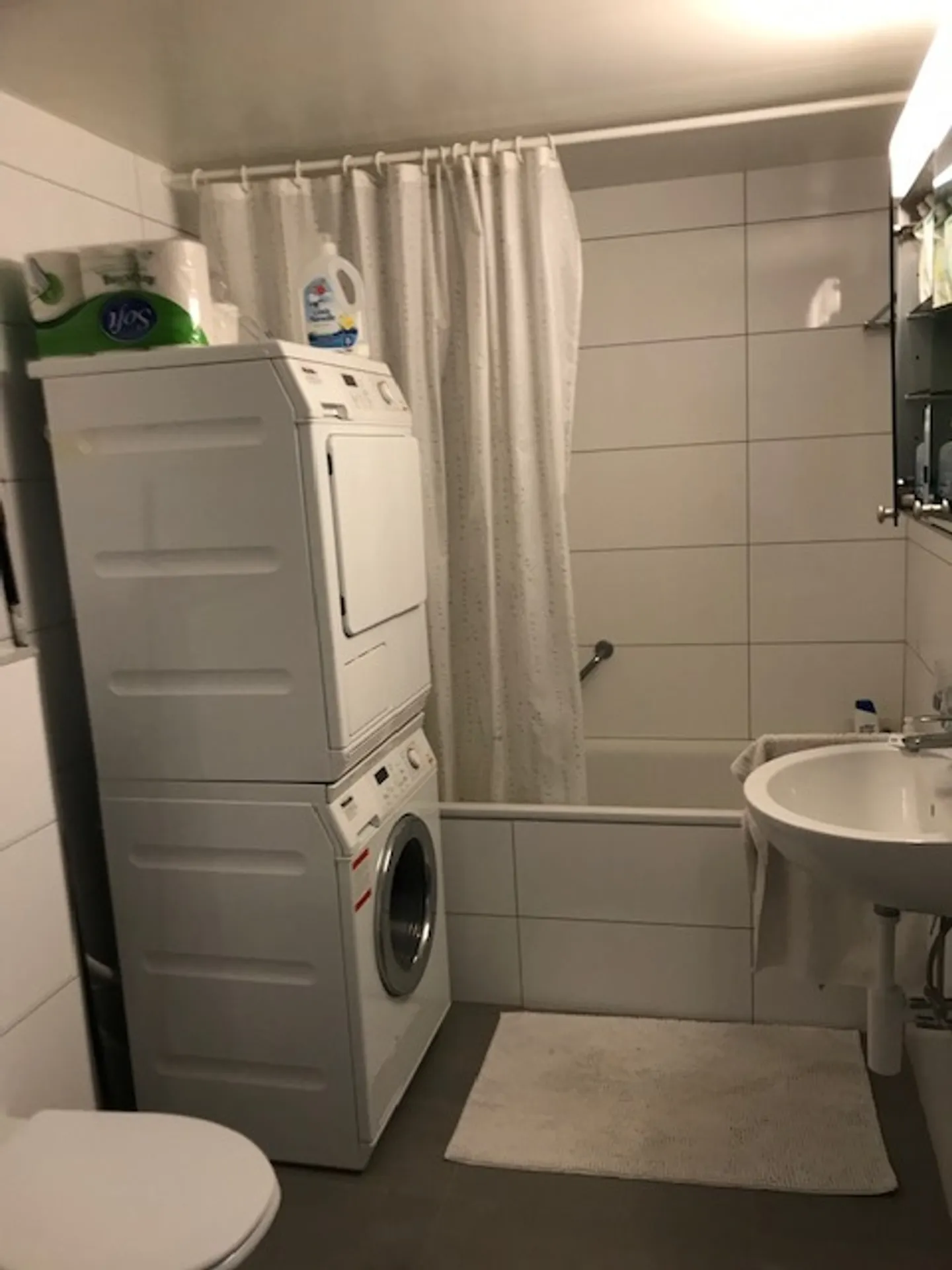 Apartment for rent - Photo 8 of 9