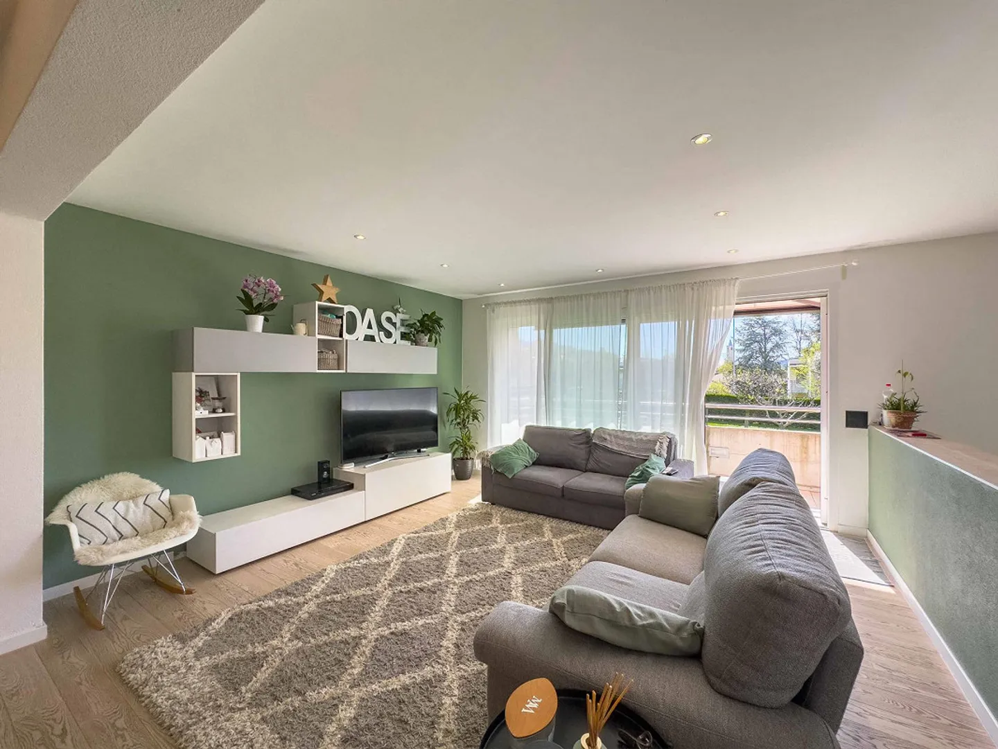 Doppelhaushälfte mit großem Garten in Morbio Inferiore - Foto 1 von 13