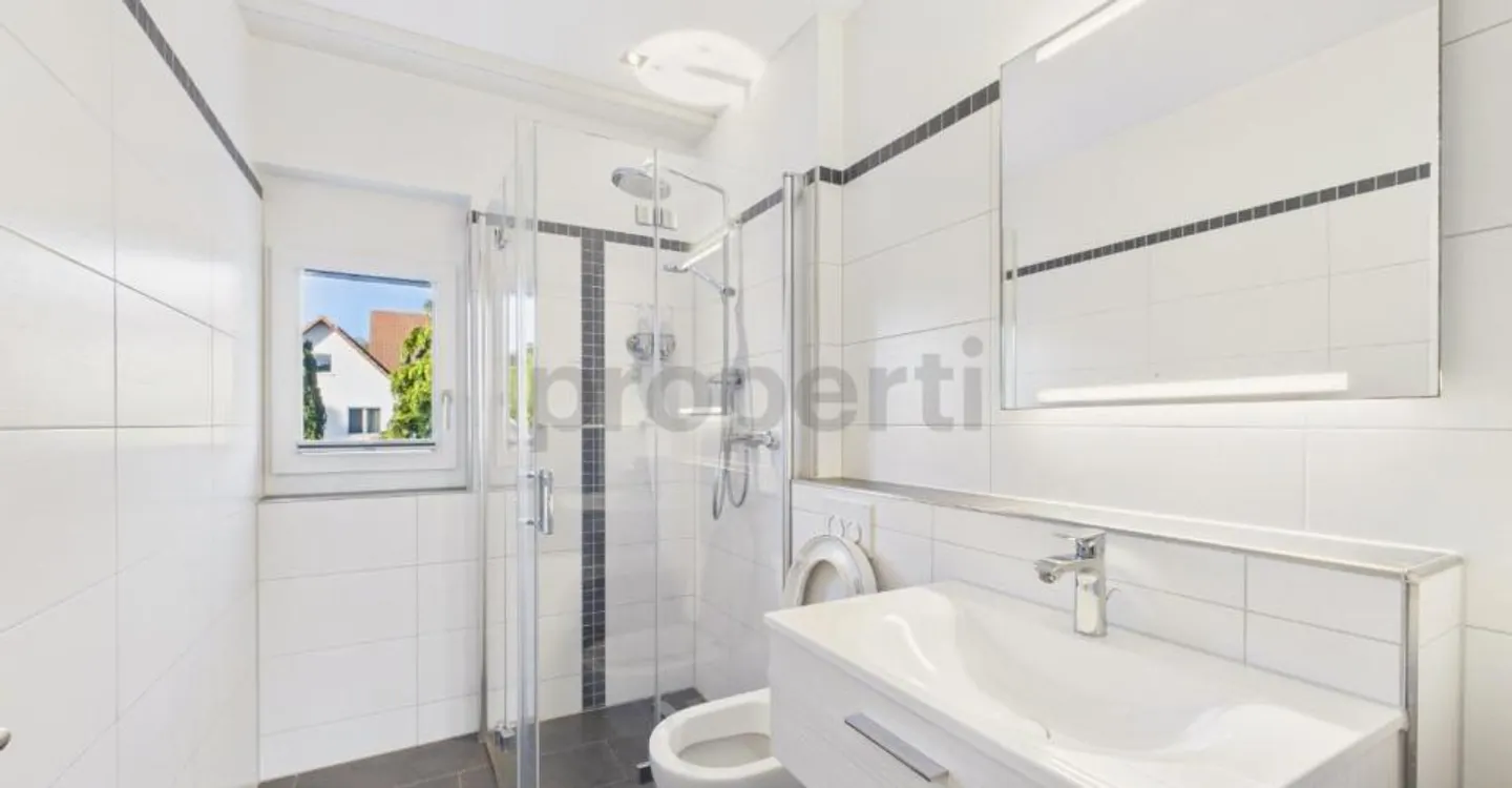 Modern 4.5-room apartment with balcony, Dachsen - Photo 8 of 10