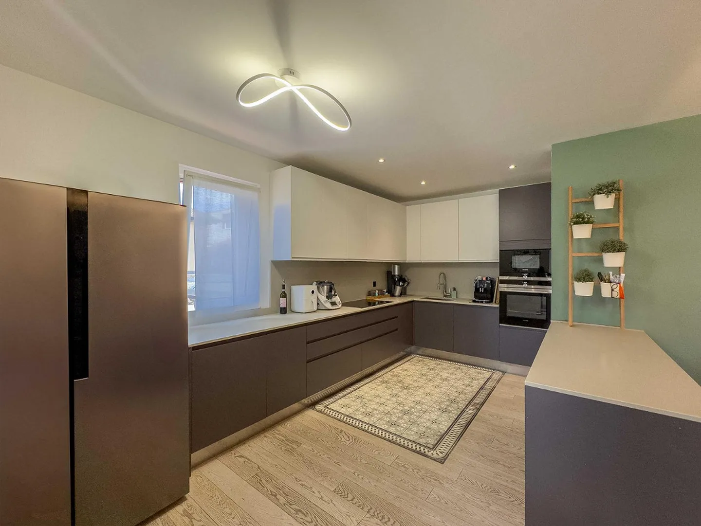 Doppelhaushälfte mit großem Garten in Morbio Inferiore - Foto 2 von 13