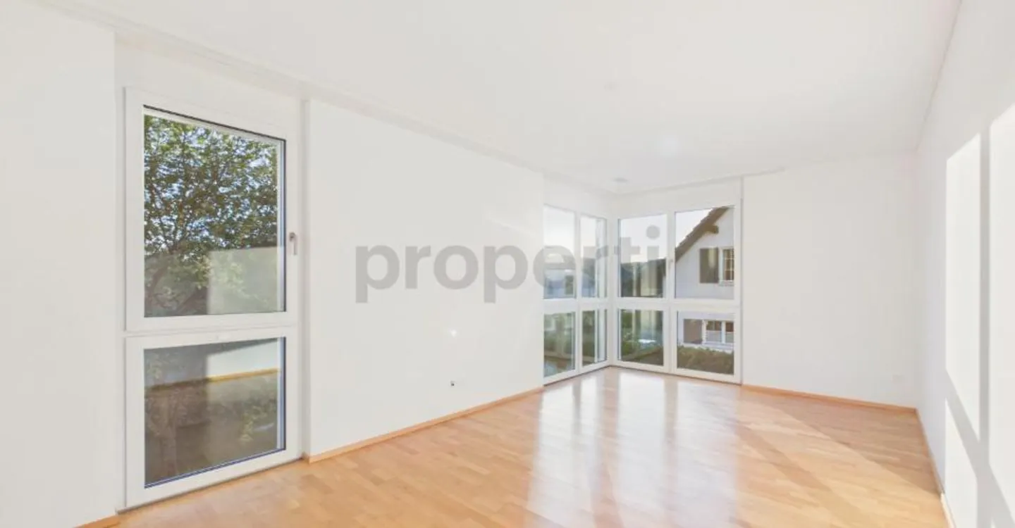 Modern 4.5-room apartment with balcony, Dachsen - Photo 4 of 10