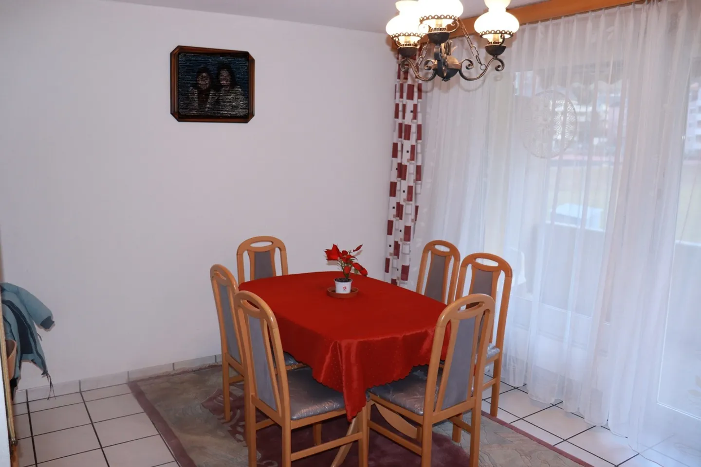 Appartement 4.5 pièces central avec garage et ascenseur à Glis ! - Photo 4 sur 13