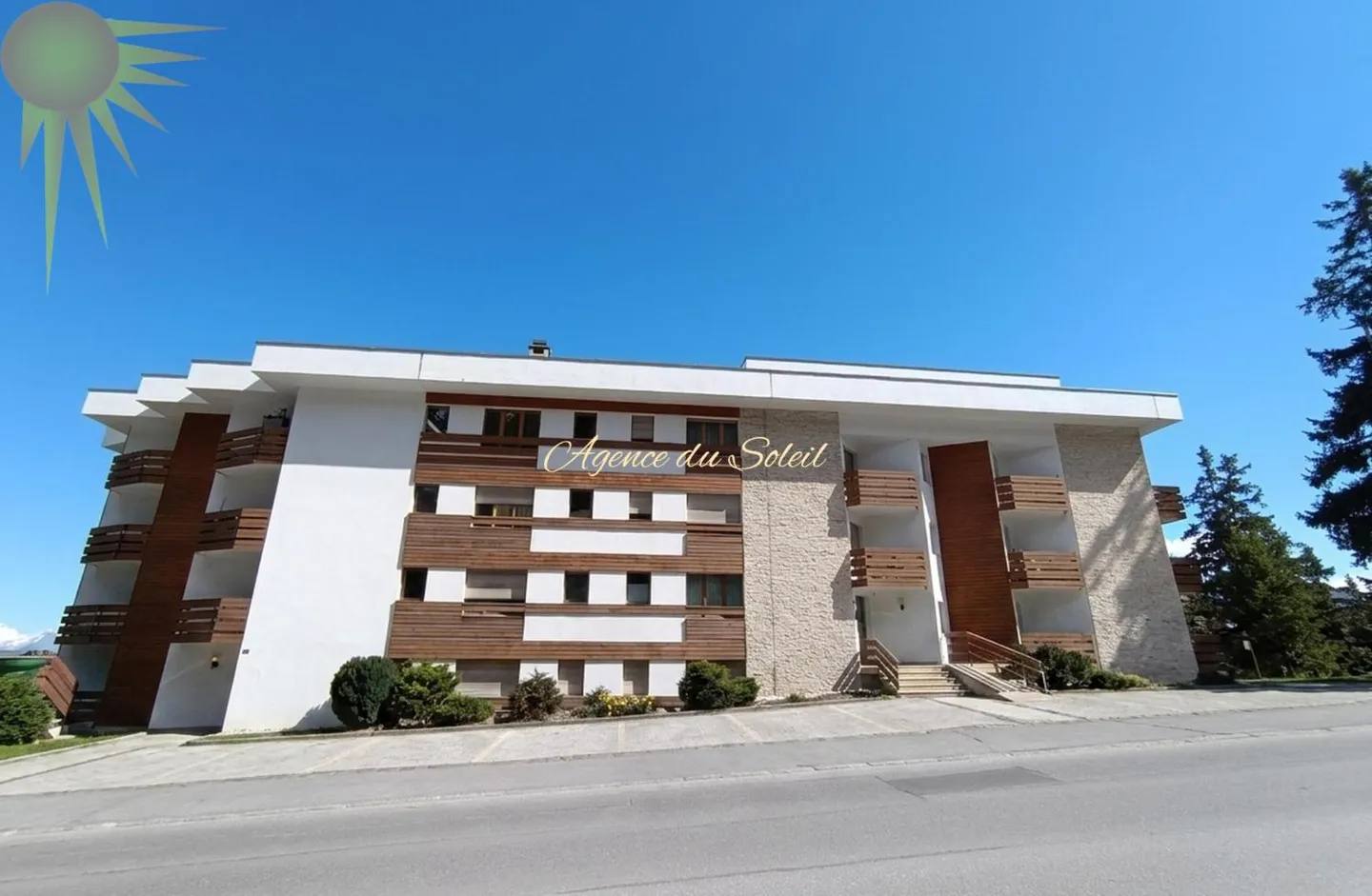 Adorabile pied-à-terre di 3,5 stanze vicino alla funicolare di Montana! - Foto 13 di 13