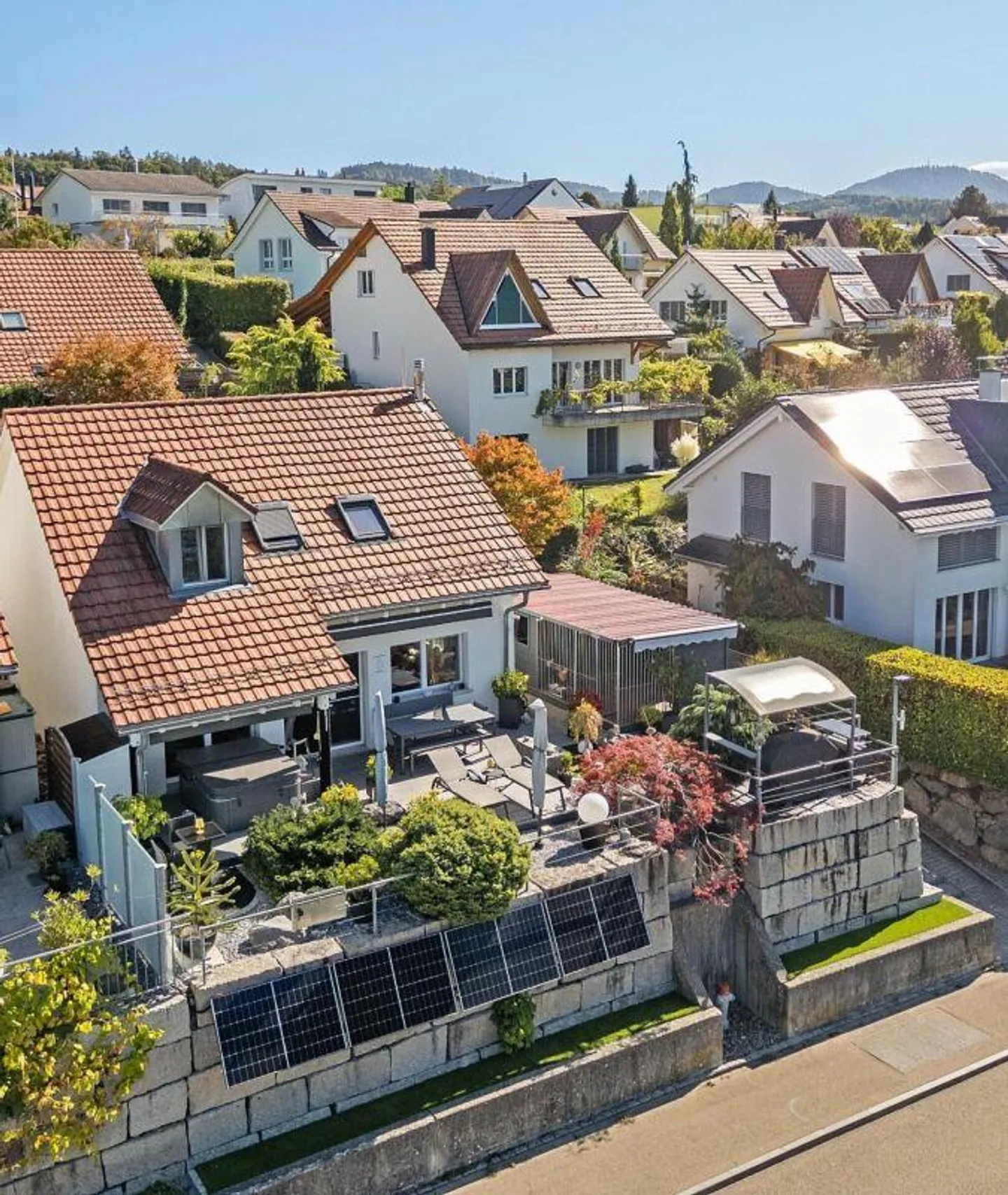 Modernes Einfamilienhaus mit Privatsphäre - Foto 1 von 8