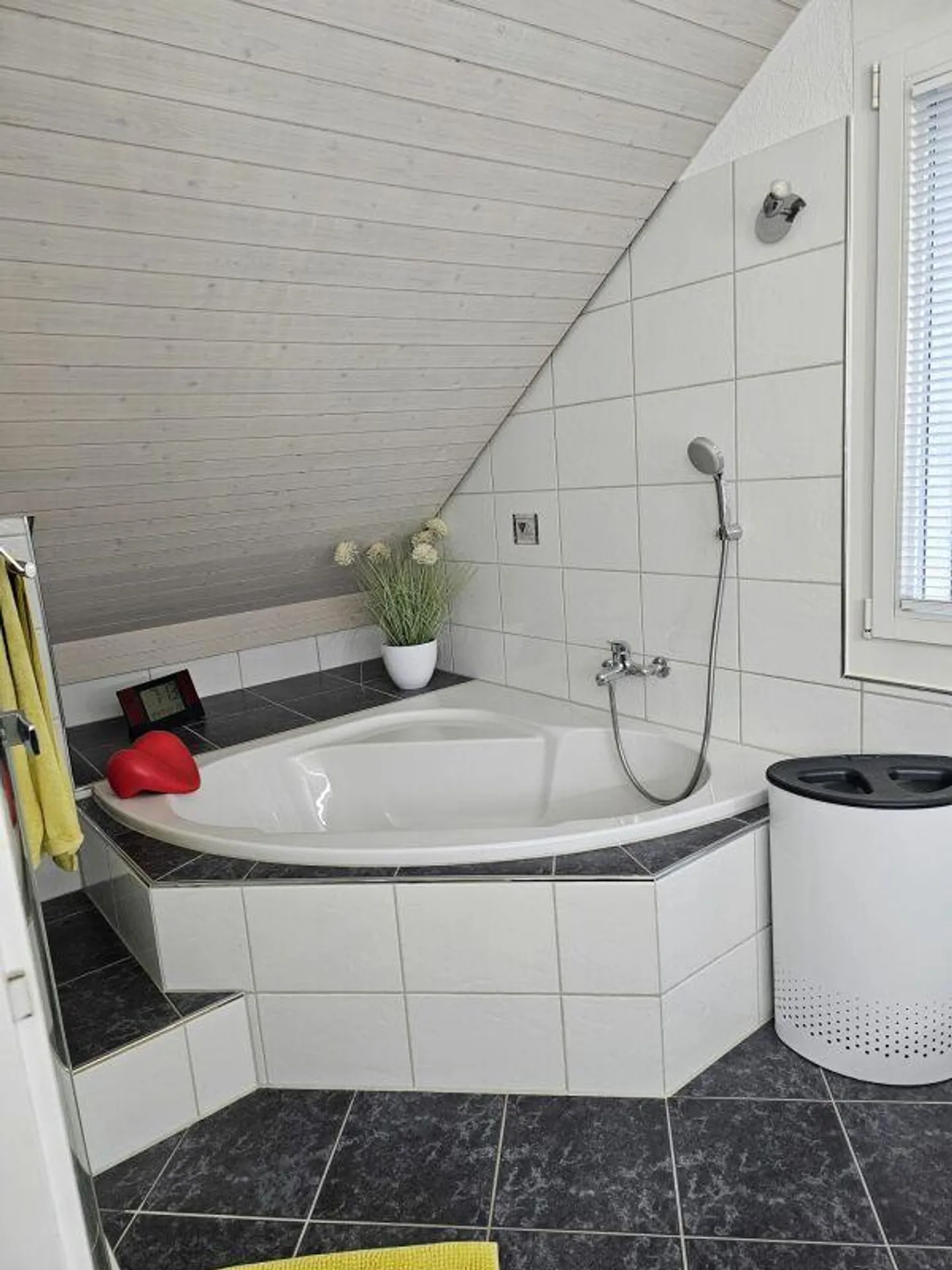 Modernes Einfamilienhaus mit Privatsphäre - Foto 8 von 8