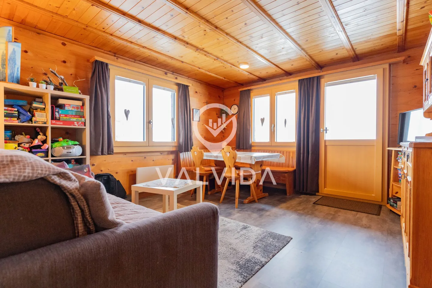 Two Dream Apartments on the Riederalp - Directly on the Ski Slope, Ready to Move In & Renovated - Photo 4 of 13