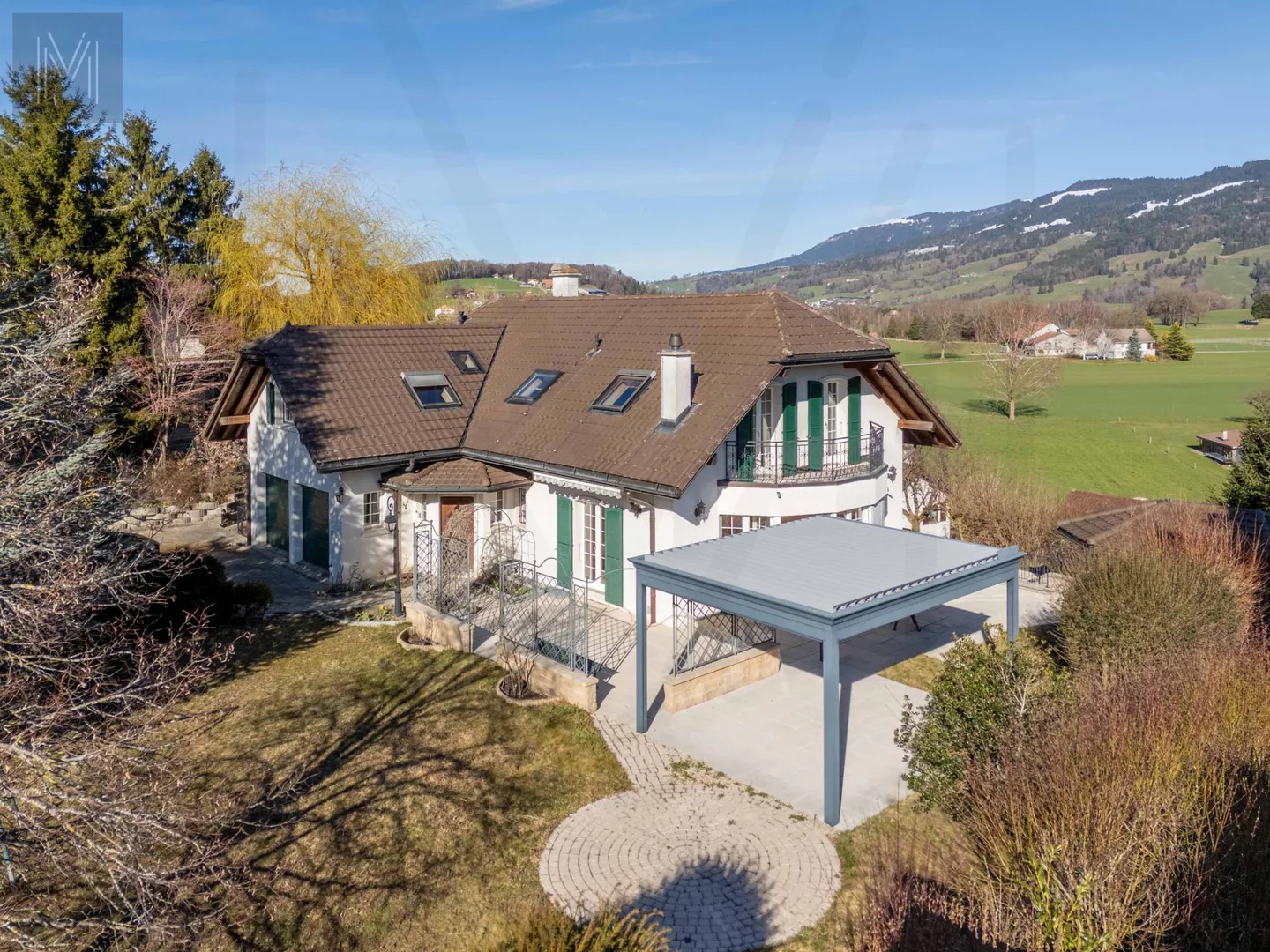 Villa individuelle exceptionnelle de 9.5 pièces ? Un cadre de vie rare au coeur - Photo 1 sur 27