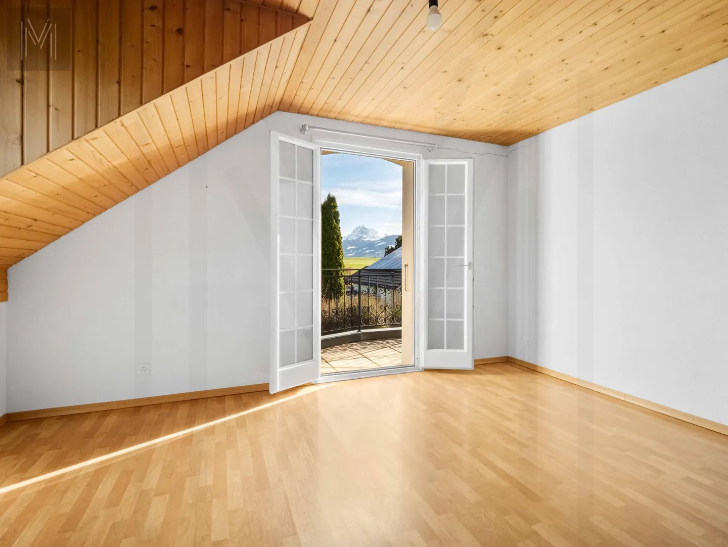 Villa individuelle exceptionnelle de 9.5 pièces ? Un cadre de vie rare au coeur - Photo 6 sur 27