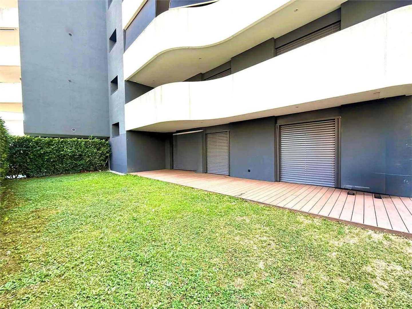 Luxury apartment, 4.5 rooms with large private garden in Pregas - Photo 9 of 9