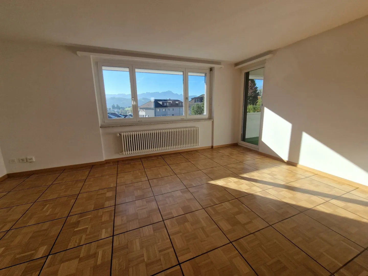 4.5 Zimmer Wohnung - Foto 1 von 9
