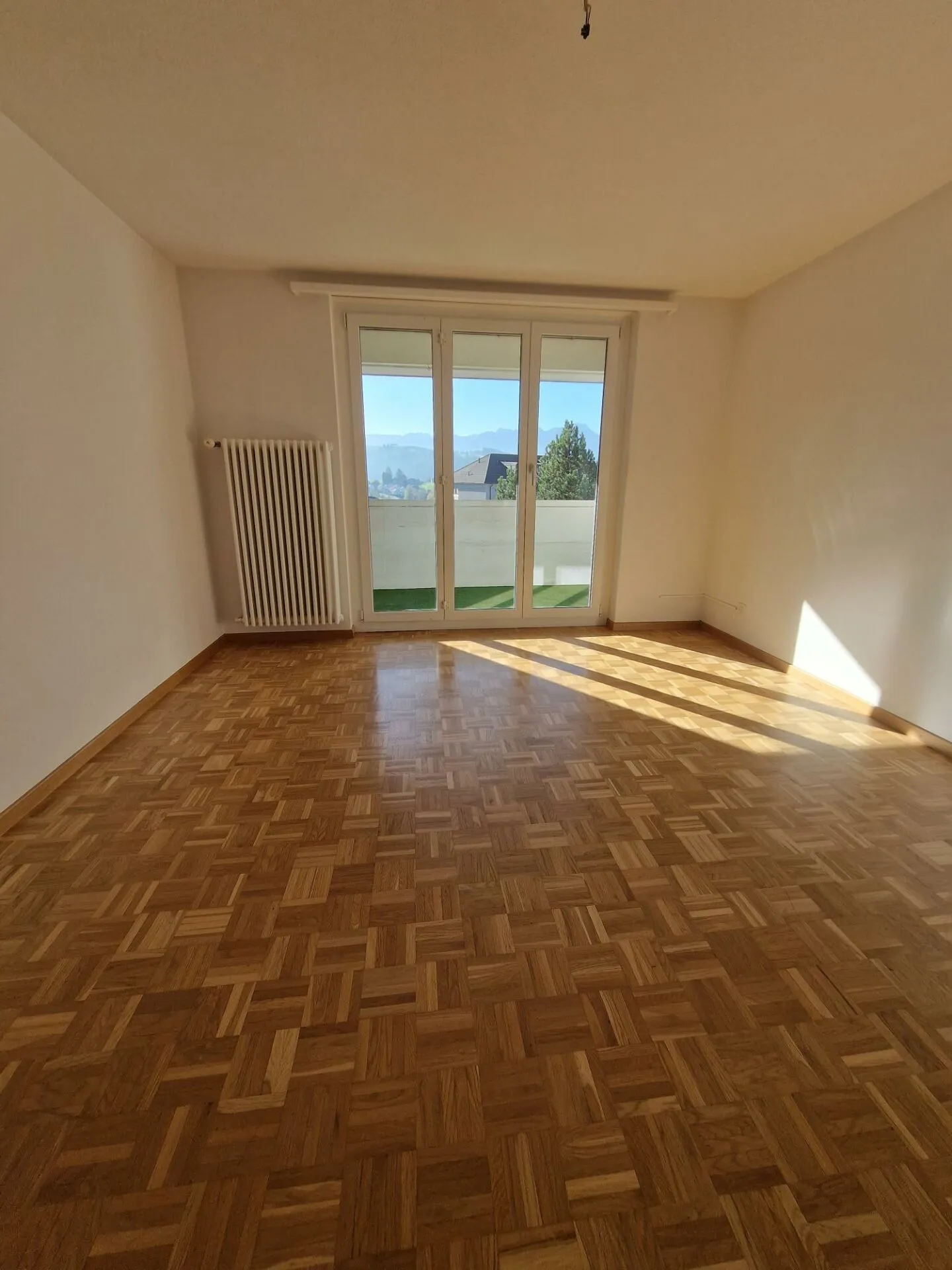 4.5 Zimmer Wohnung - Foto 2 von 9