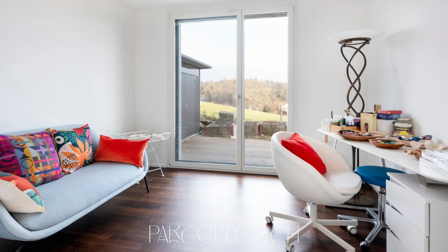 The luxury of calm and space? - Photo 3 of 13