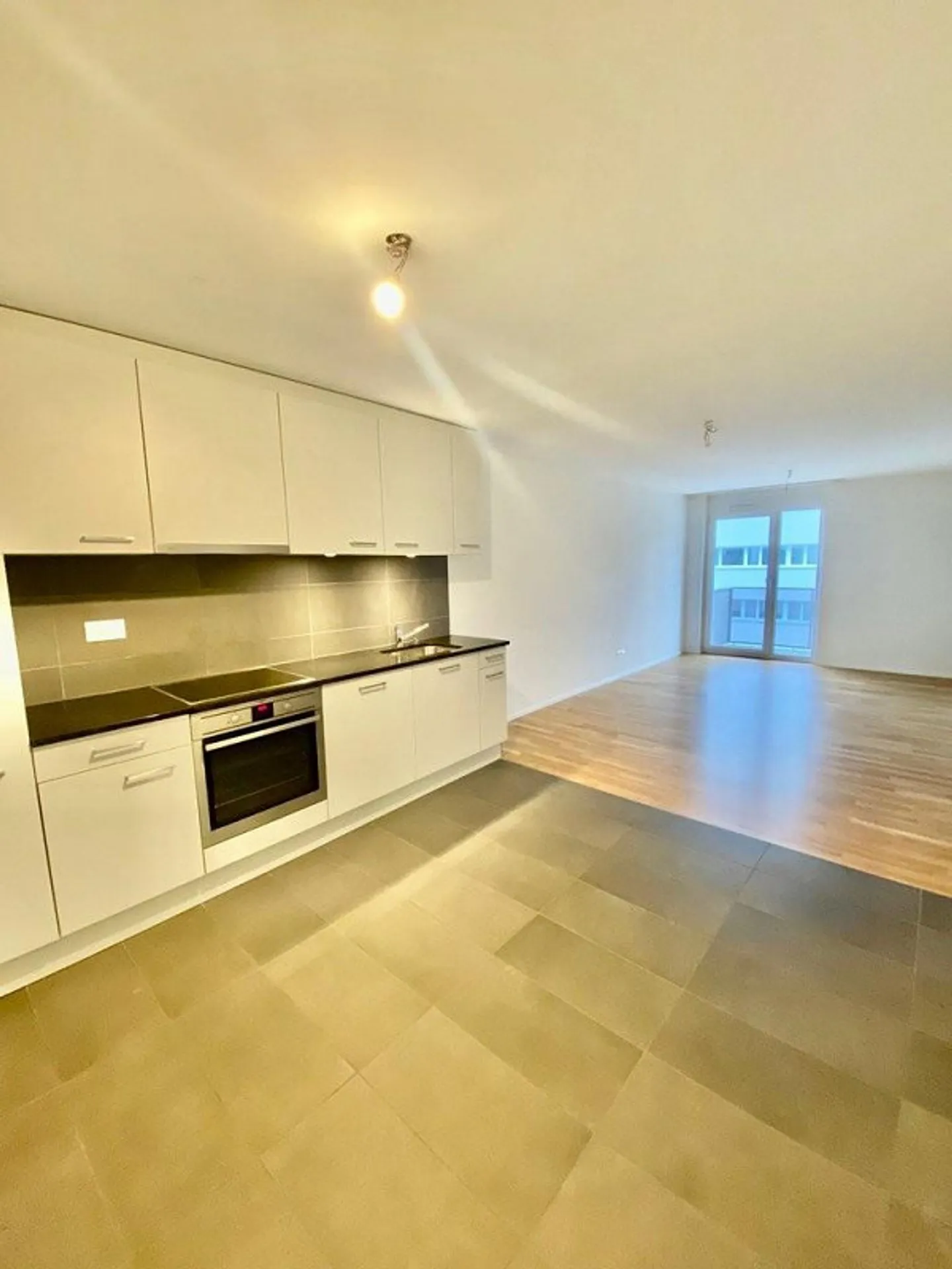 Nouveau ! Superbe appartement à Sierre ! - Photo 4 sur 8