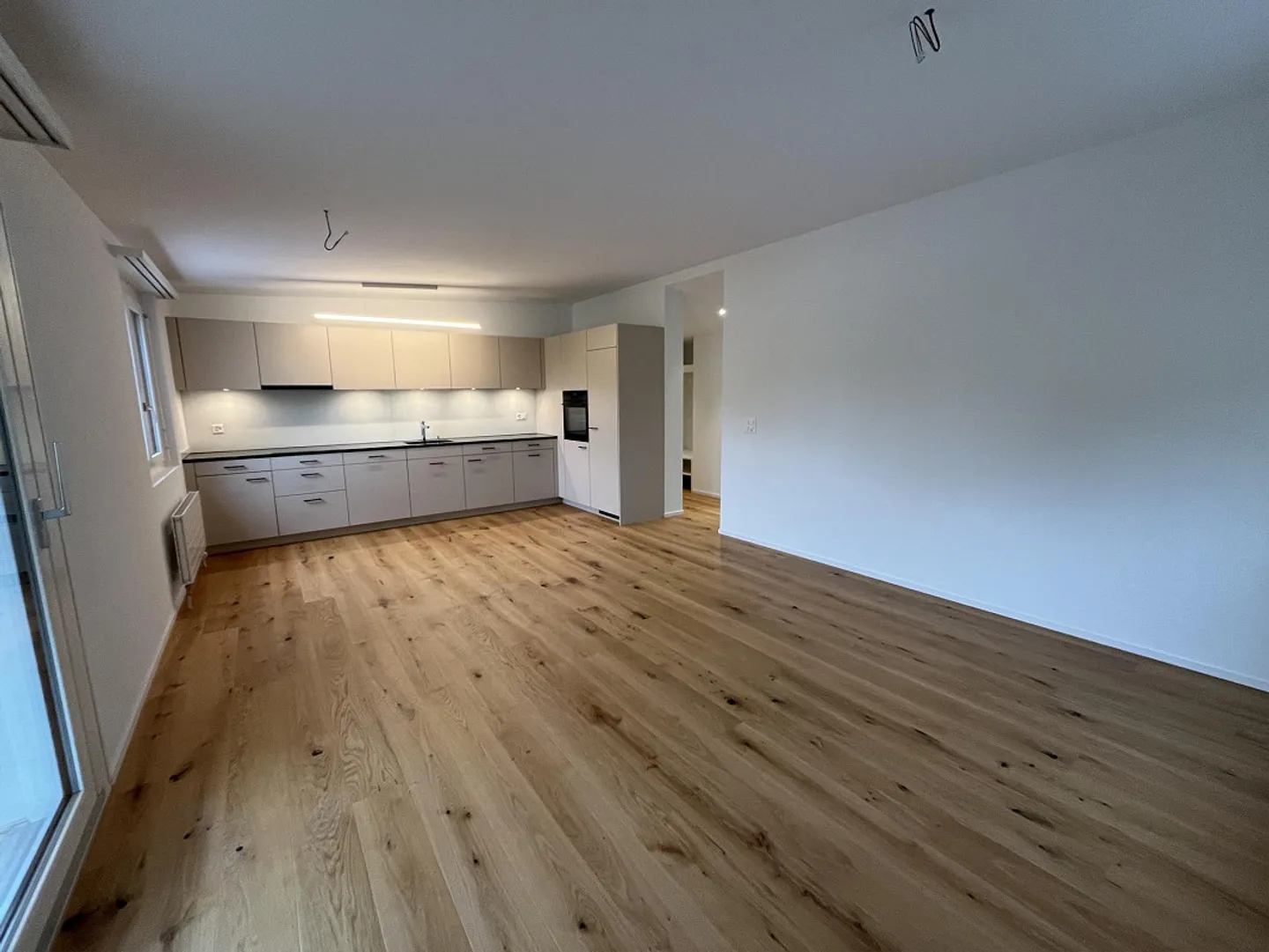 neu renoviert - Foto 3 von 12