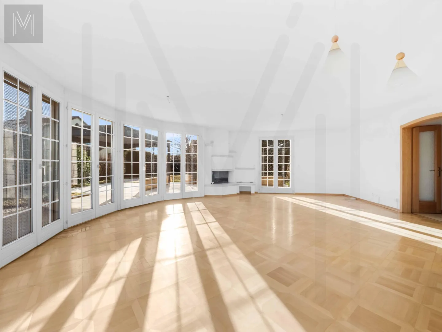 Villa individuelle exceptionnelle de 9.5 pièces ? Un cadre de vie rare au coeur - Photo 9 sur 27